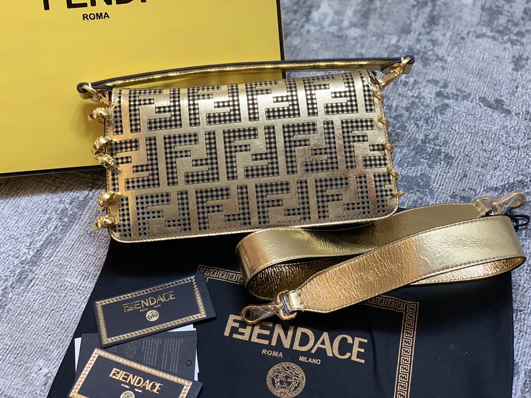 お得100%新品 フェンディ 使いやすい バッグ激安通販 持ちバッグ 優雅 レディース ミニバッグ ブラウン_5