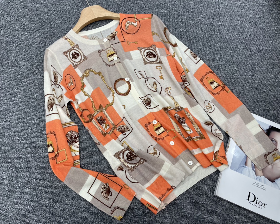 バーバリー t シャツ アウトレットＮ級品 純綿 トップス 長袖 カラフル 優雅 高級感 ファッション 大人気 オレンジ色_3