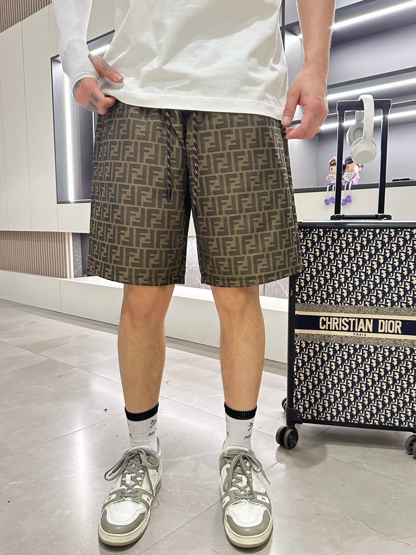 フェンディズボン激安通販 夏 ショットパンツ カジュアル 柔らかい 爽やか 高級品 花柄 メンズ ブラウン_2