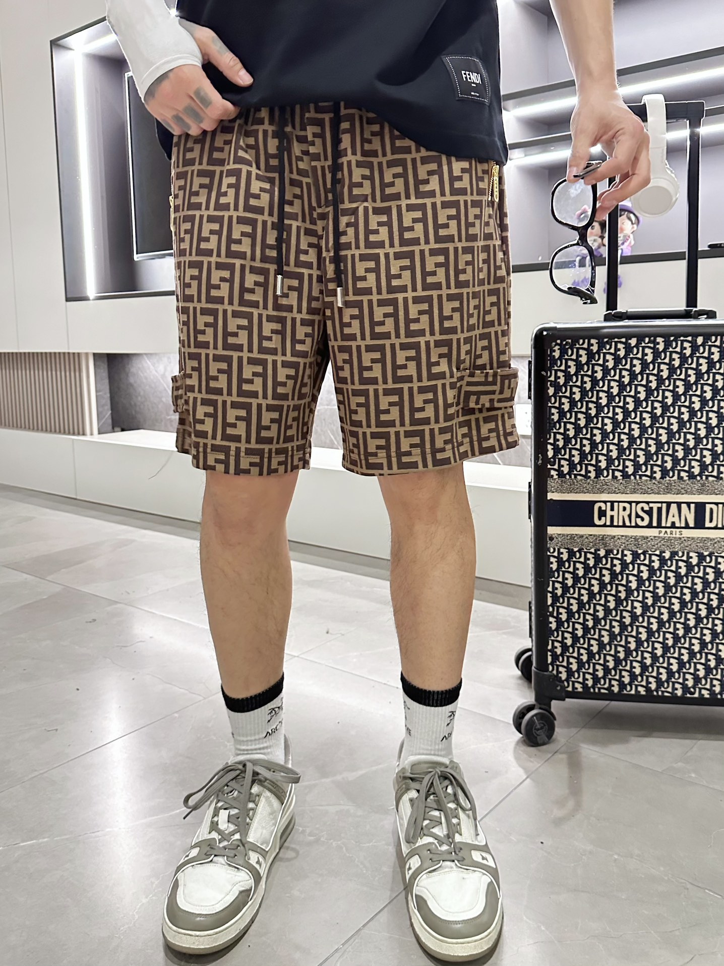 フェンディ ハーフパンツコピー 夏 ショットパンツ カジュアル 柔らかい 爽やか 高級品 花柄 メンズ イエロー_2