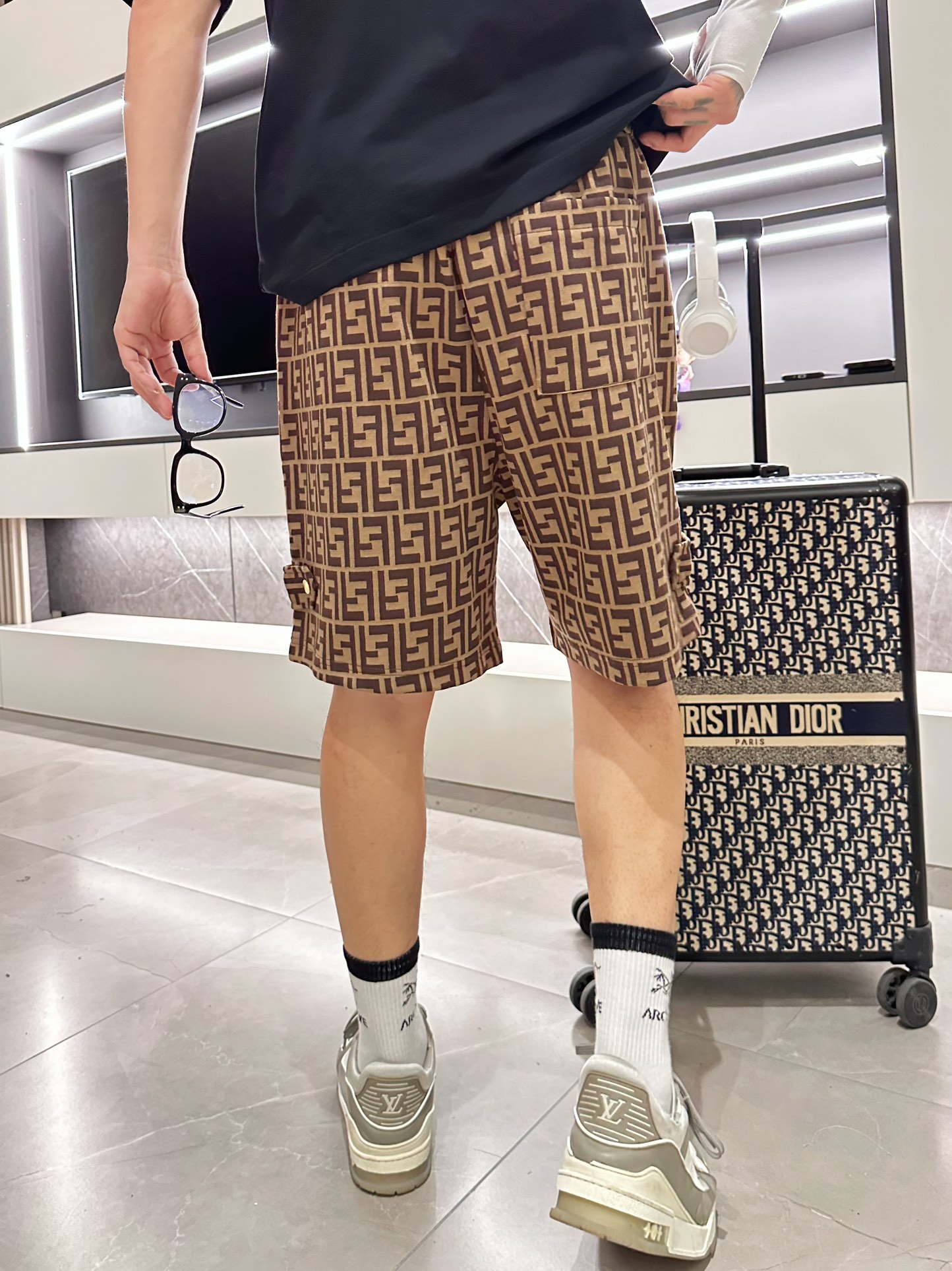 フェンディ ハーフパンツコピー 夏 ショットパンツ カジュアル 柔らかい 爽やか 高級品 花柄 メンズ イエロー_4