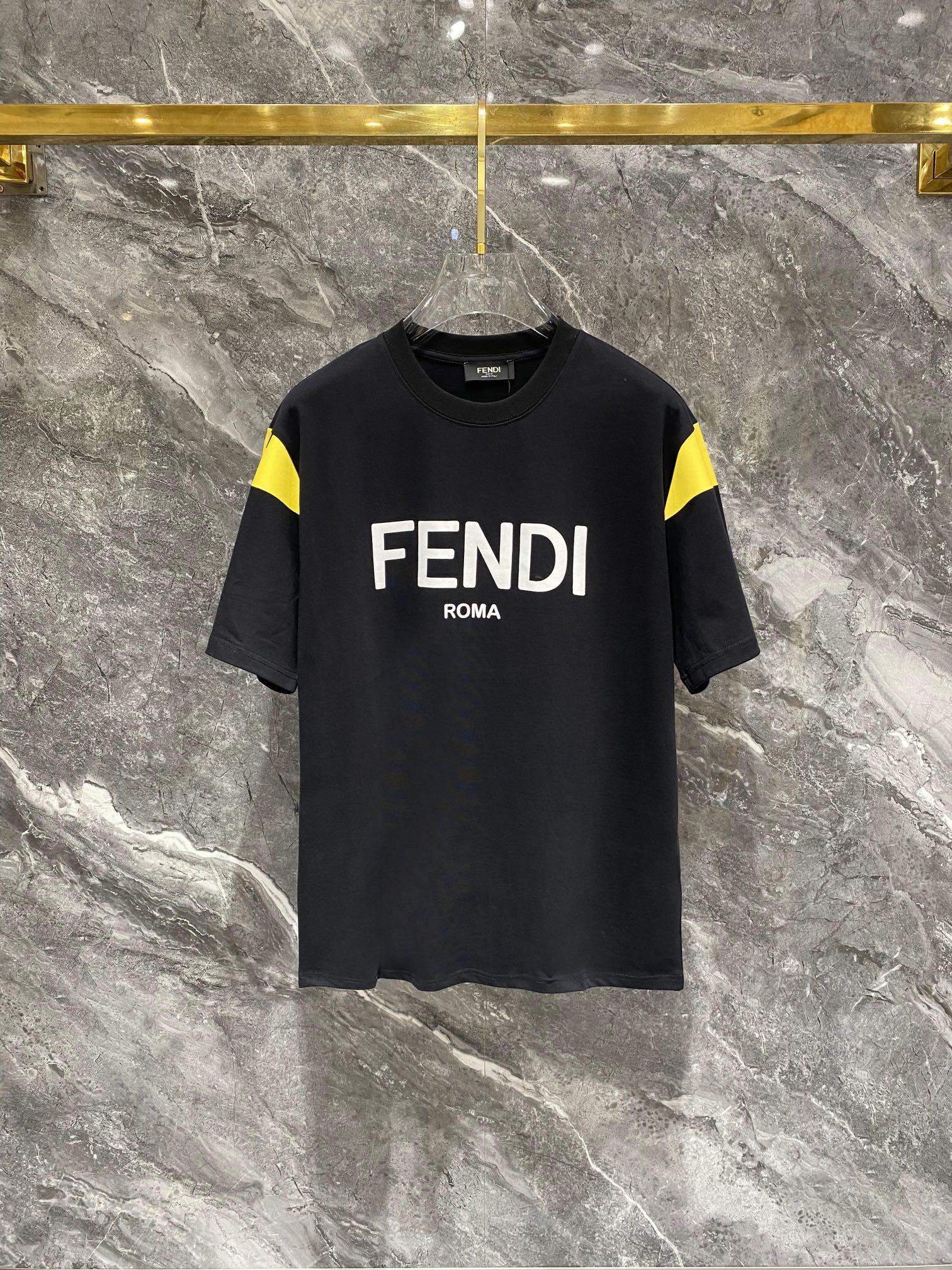 春夏人気セール安い fendi t シャツＮ級品 トップス 純綿 ロゴプリント シンプル 短袖 人気定番 ブラック_1