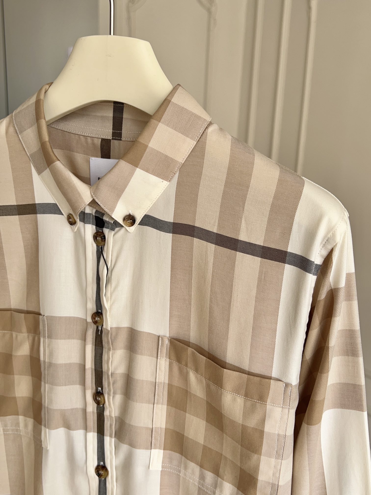 大活躍 burberry トップスコピー ビジネスシャツ 格子模様 シンプル ファッション 柔らかい らくだ色_4