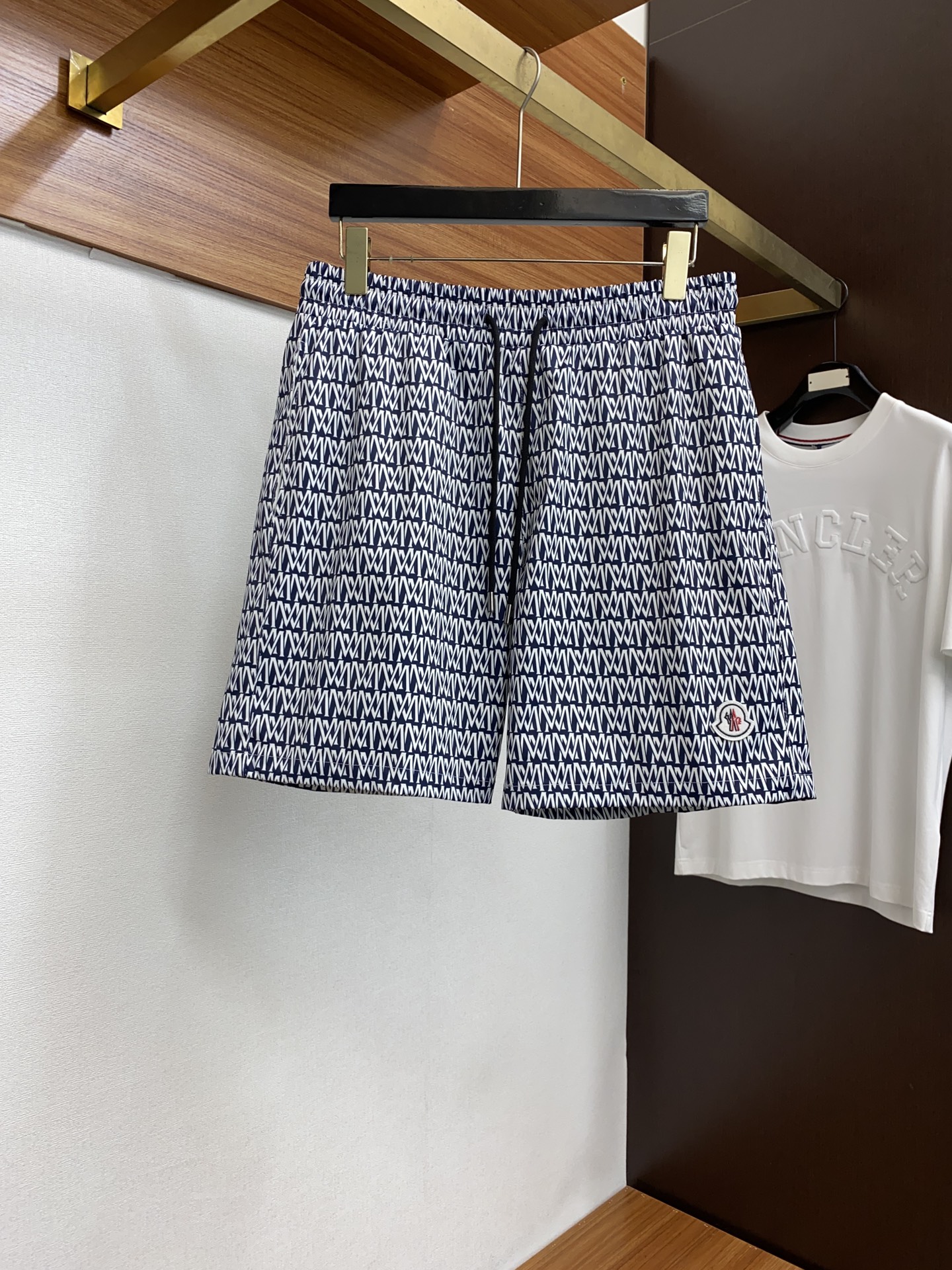 お買い得大人気 ショート モンクレール偽物 カジュアルズボン ショットパンツ 純綿 シンプル 花柄 ブルー_1