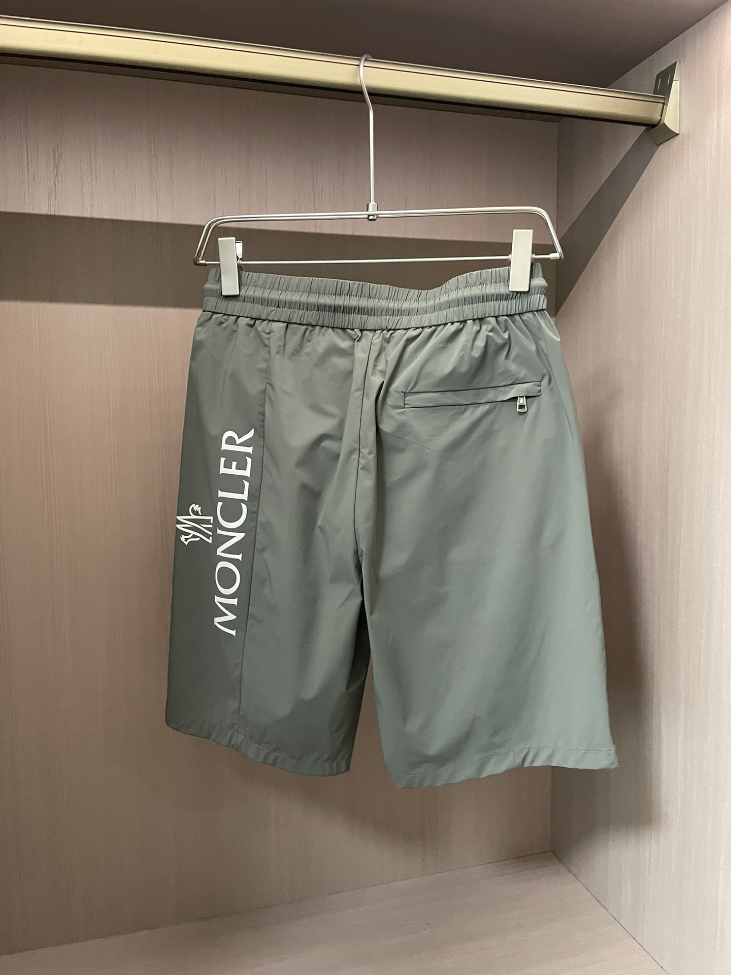 新作入荷格安 ショート丈 モンクレールＮ級品 純綿 カジュアルズボン 夏服 運動感 ランニング 2色可選_3