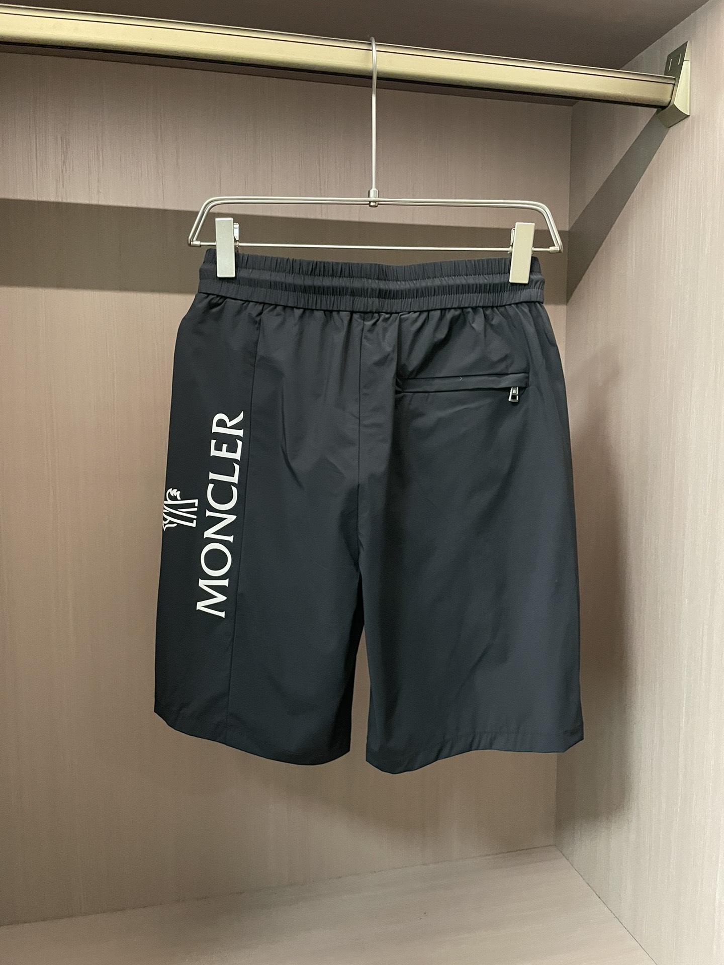 新作入荷格安 ショート丈 モンクレールＮ級品 純綿 カジュアルズボン 夏服 運動感 ランニング 2色可選_5