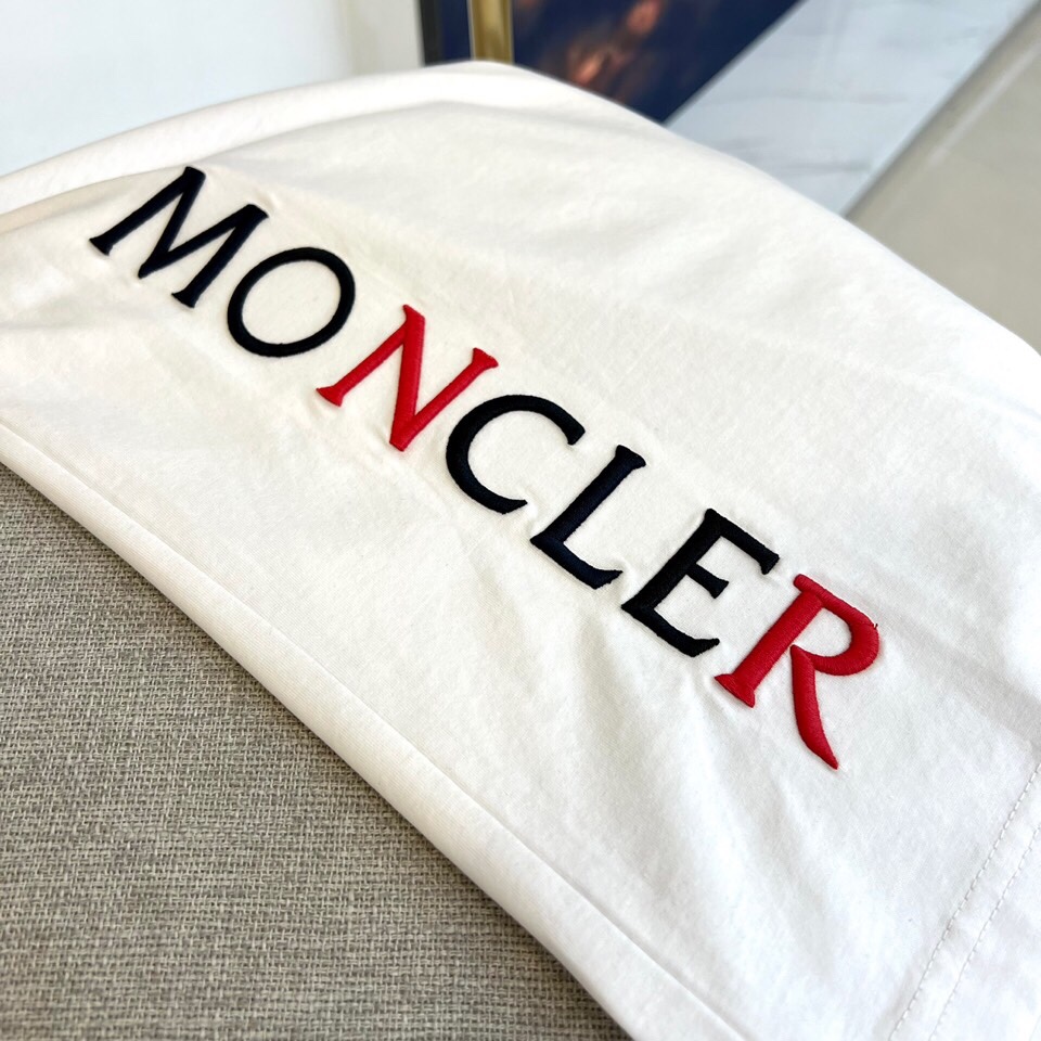 HOT 2024夏の定番 モンクレールtシャツ激安通販 純綿 トップス 春夏 メンズ服 ロゴ刺繡 柔らかい シンプル ホワイト_4