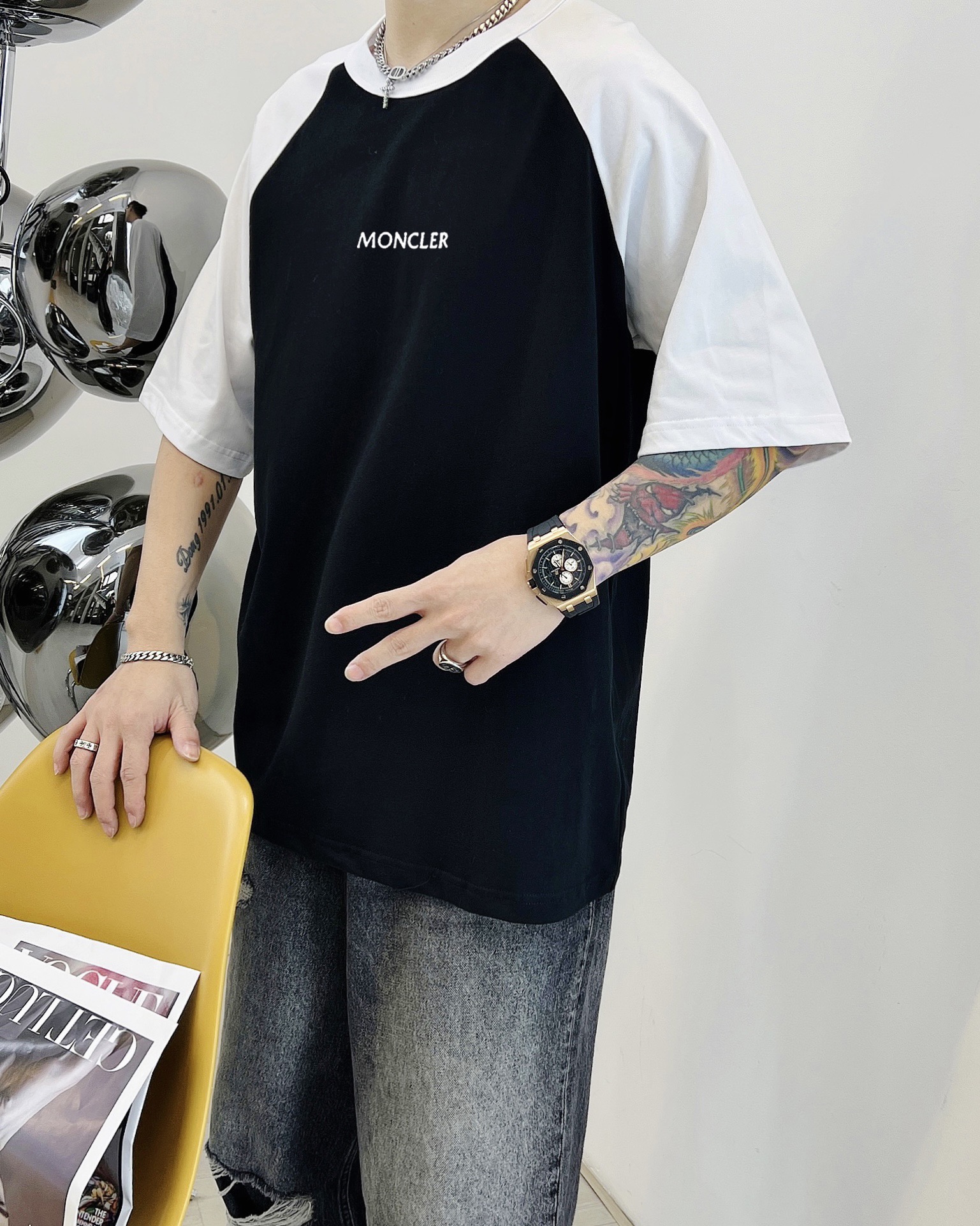 春夏人気定番安い モンクレール オフホワイト tシャツスーパーコピー 純綿 トップス シンプル 半袖 ゆったり 男女兼用 カップル プリント ブラック_3