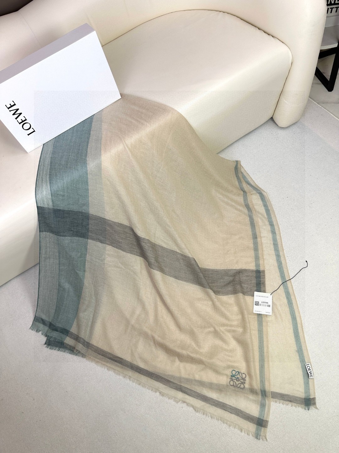 ロエベスカーフ定価偽物 優雅 暖かい シンプル ファッション 柔らかい シルク 人気販売 品質保証豊富なオ ブラウン_5