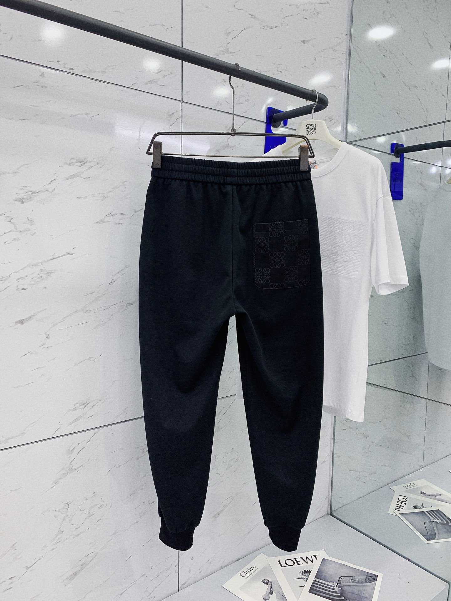 大活躍 ロエベ パンツ メンズコピー 純綿 カジュアルズボン 運動パンツ ランニング 柔らかい ゆったり ブラック_2