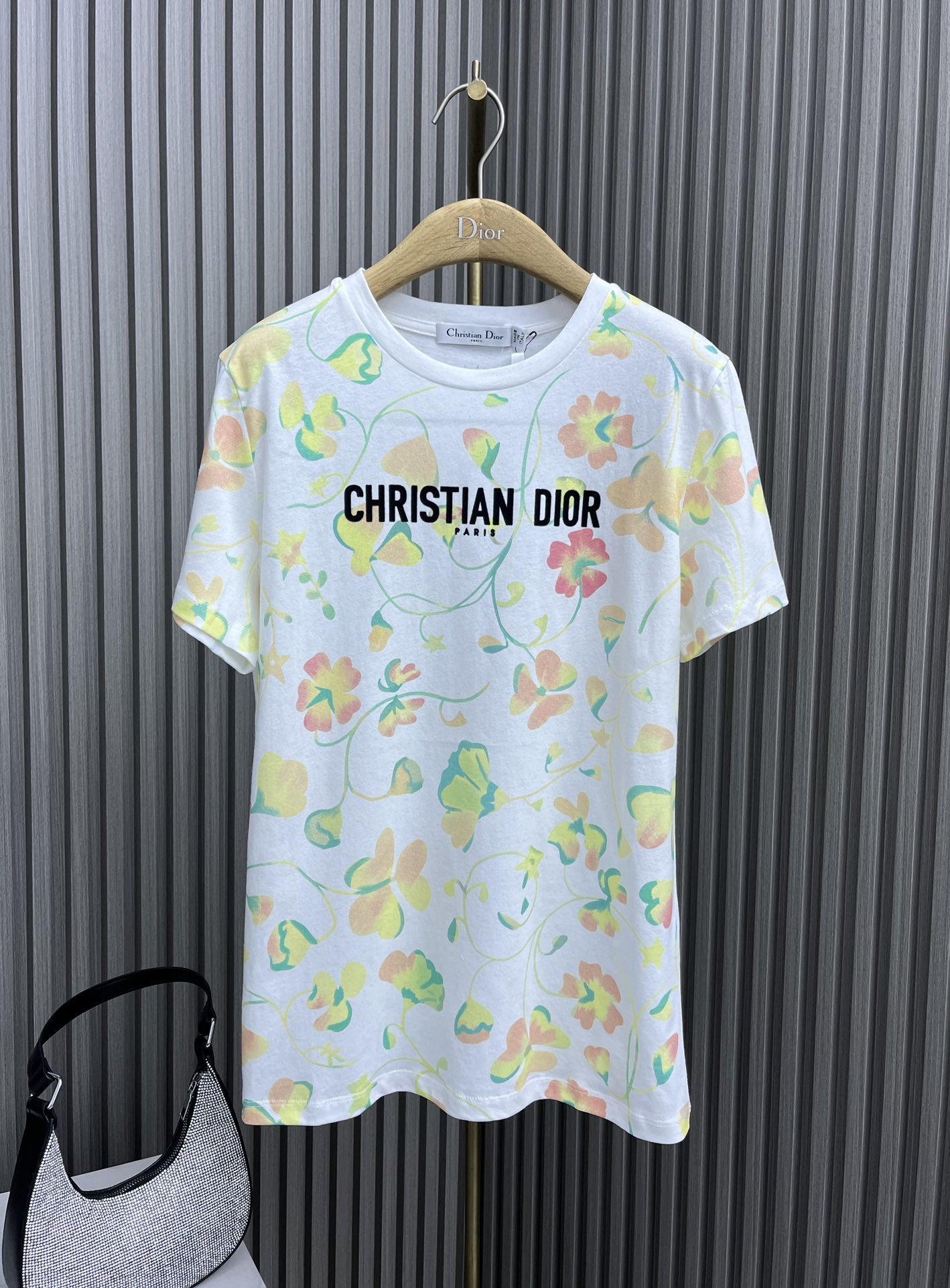 ディオール ミッキーＮ級品 Tシャツ トップス 柔らかい 純綿 短袖 カラフル 丸首 ファッション 人気施策 ホワイト_1