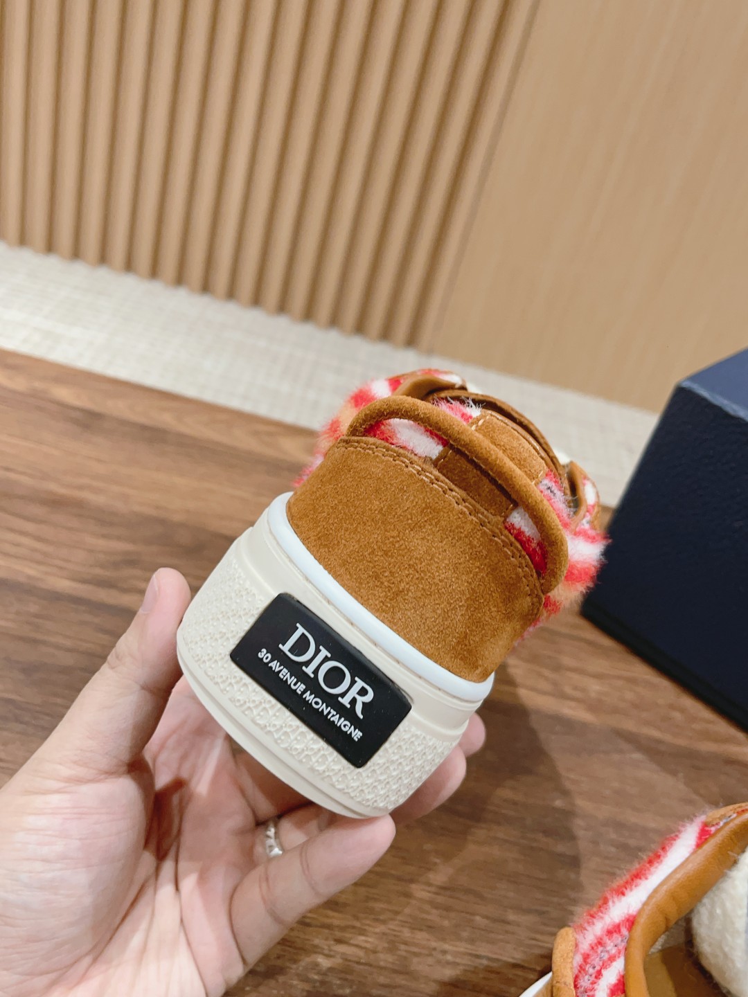 お買い得大人気 ディオール バレエ シューズスーパーコピー ランニング 運動 カジュアル シンプル スニーカー  シューズ おしゃれ レッド_8