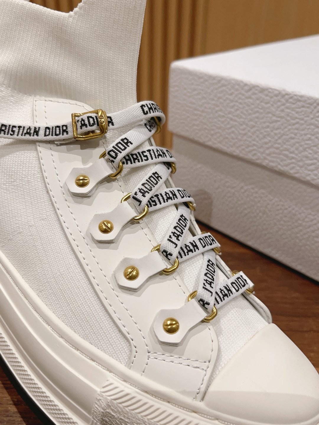 超レア激得 dior ルーム シューズスーパーコピー ファッション ランニング 運動 カジュアル シューズ 歩きやすい ハイカット ホワイト_6
