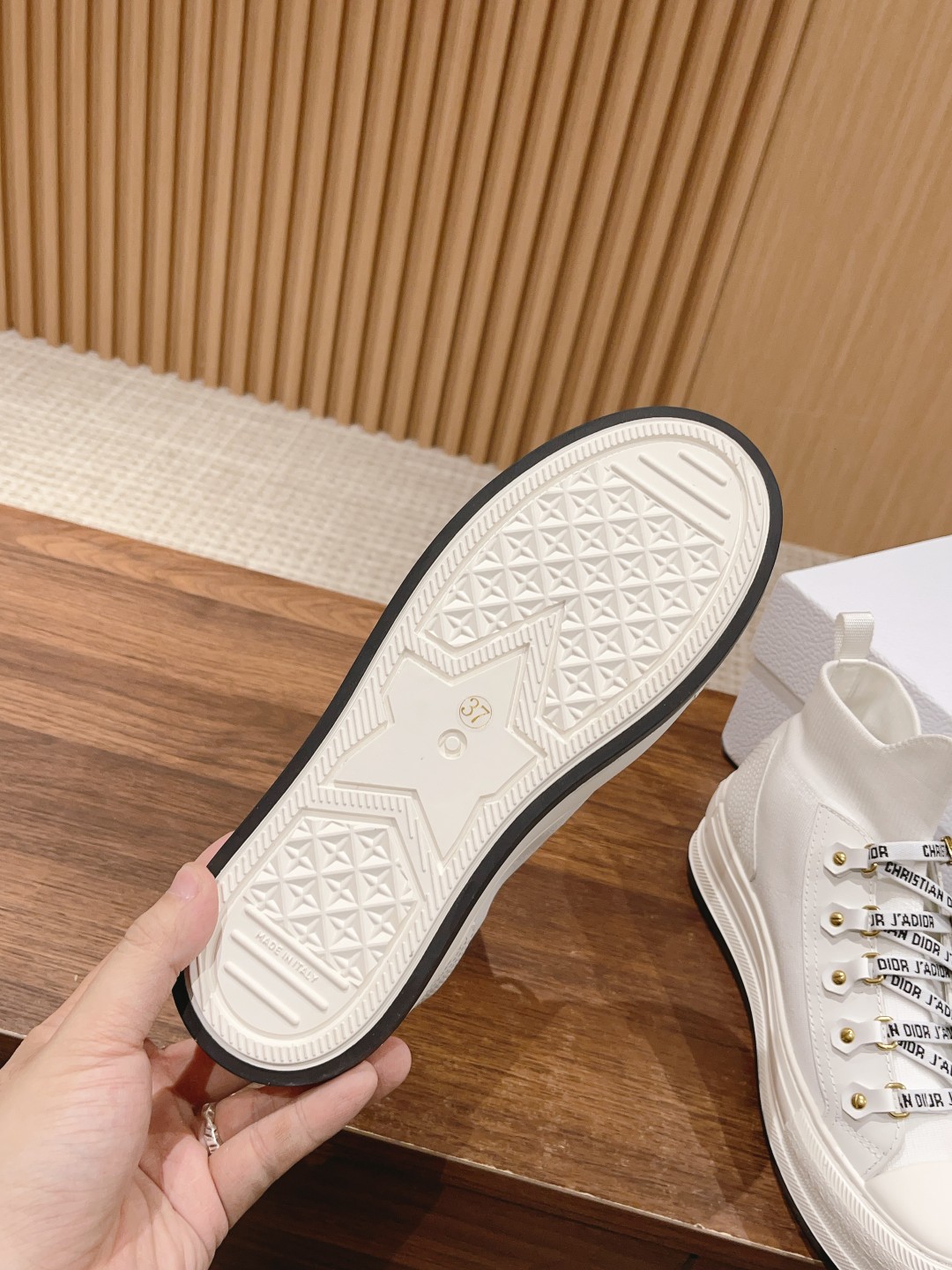 超レア激得 dior ルーム シューズスーパーコピー ファッション ランニング 運動 カジュアル シューズ 歩きやすい ハイカット ホワイト_8