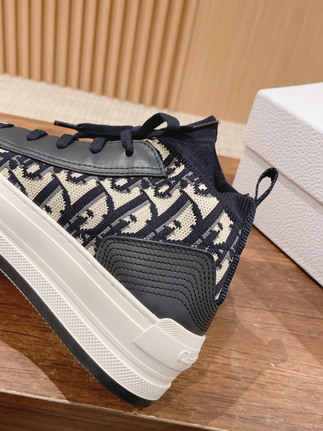 dior explorer ダービー シューズ激安通販 ファッション ランニング 運動 カジュアル シューズ 歩きやすい ハイカット ブラック_6