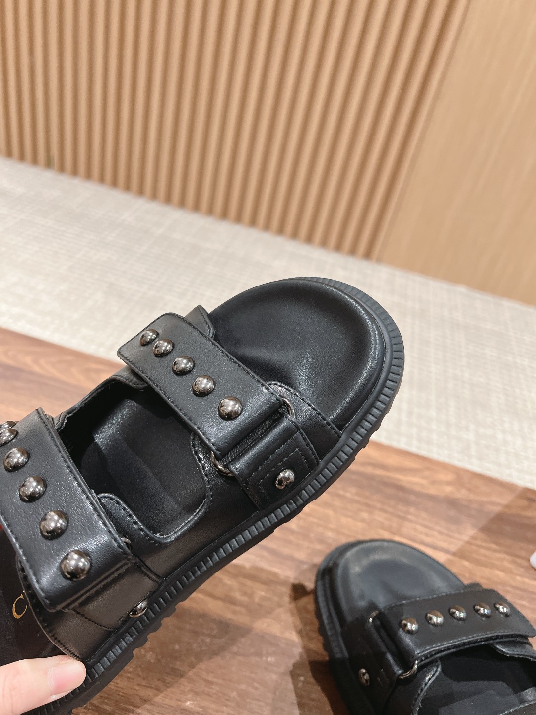 dior シューズ レディース激安通販 シンプル 人気サンダル スリッパ 海水浴 ファッション 軽量 シンプル ブラック_6