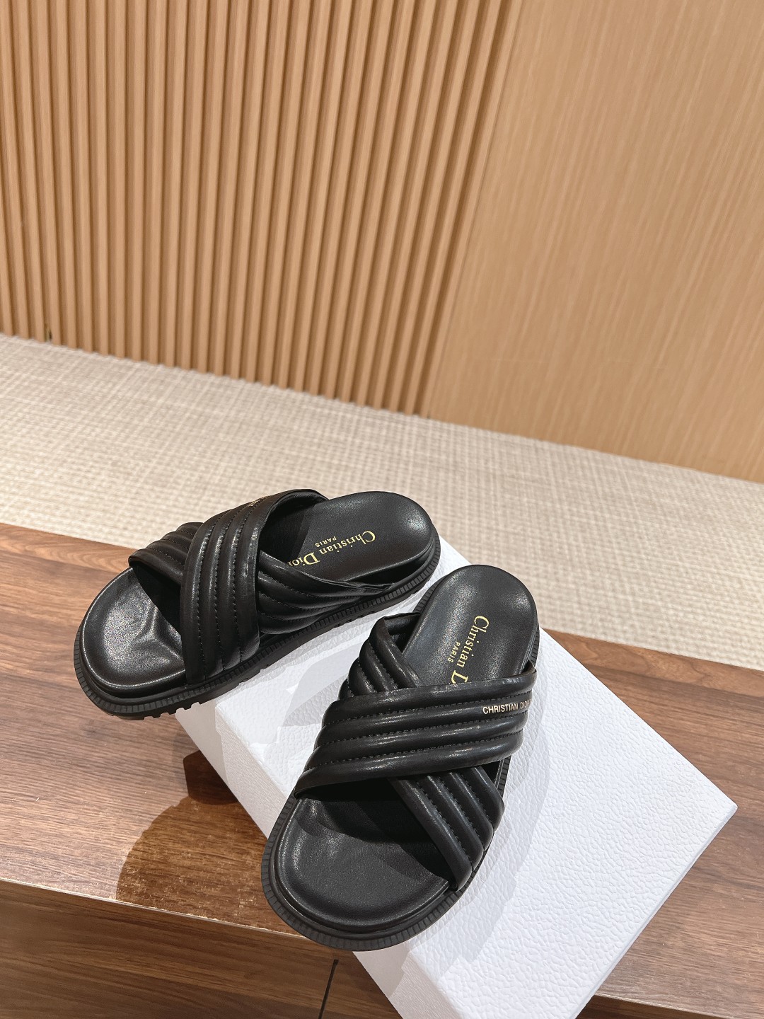 ディオール キッズ シューズＮ級品 滑り止め シンプル サンダル スリッパ ファッション 厚底 ブラック_4