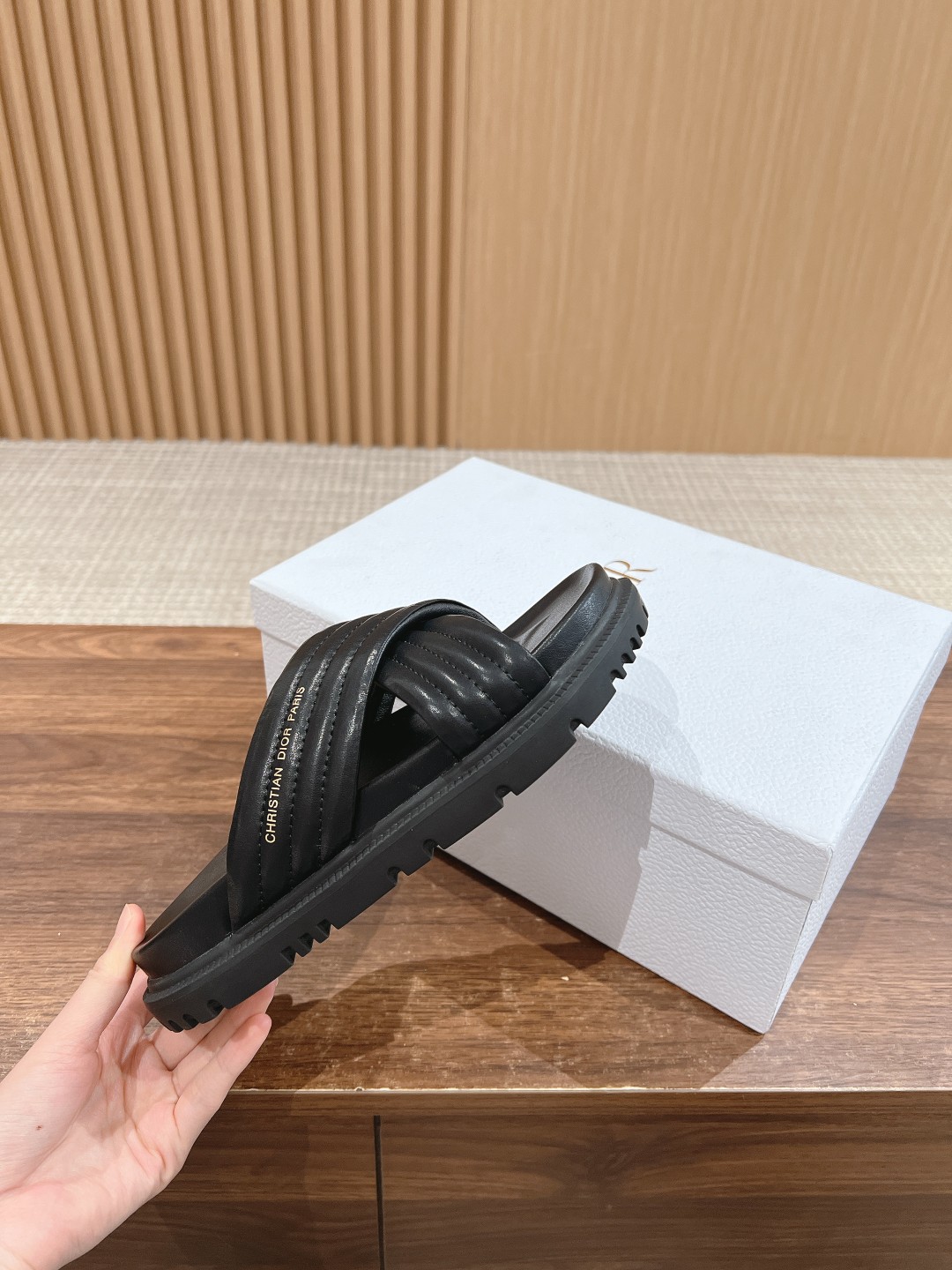 ディオール キッズ シューズＮ級品 滑り止め シンプル サンダル スリッパ ファッション 厚底 ブラック_5