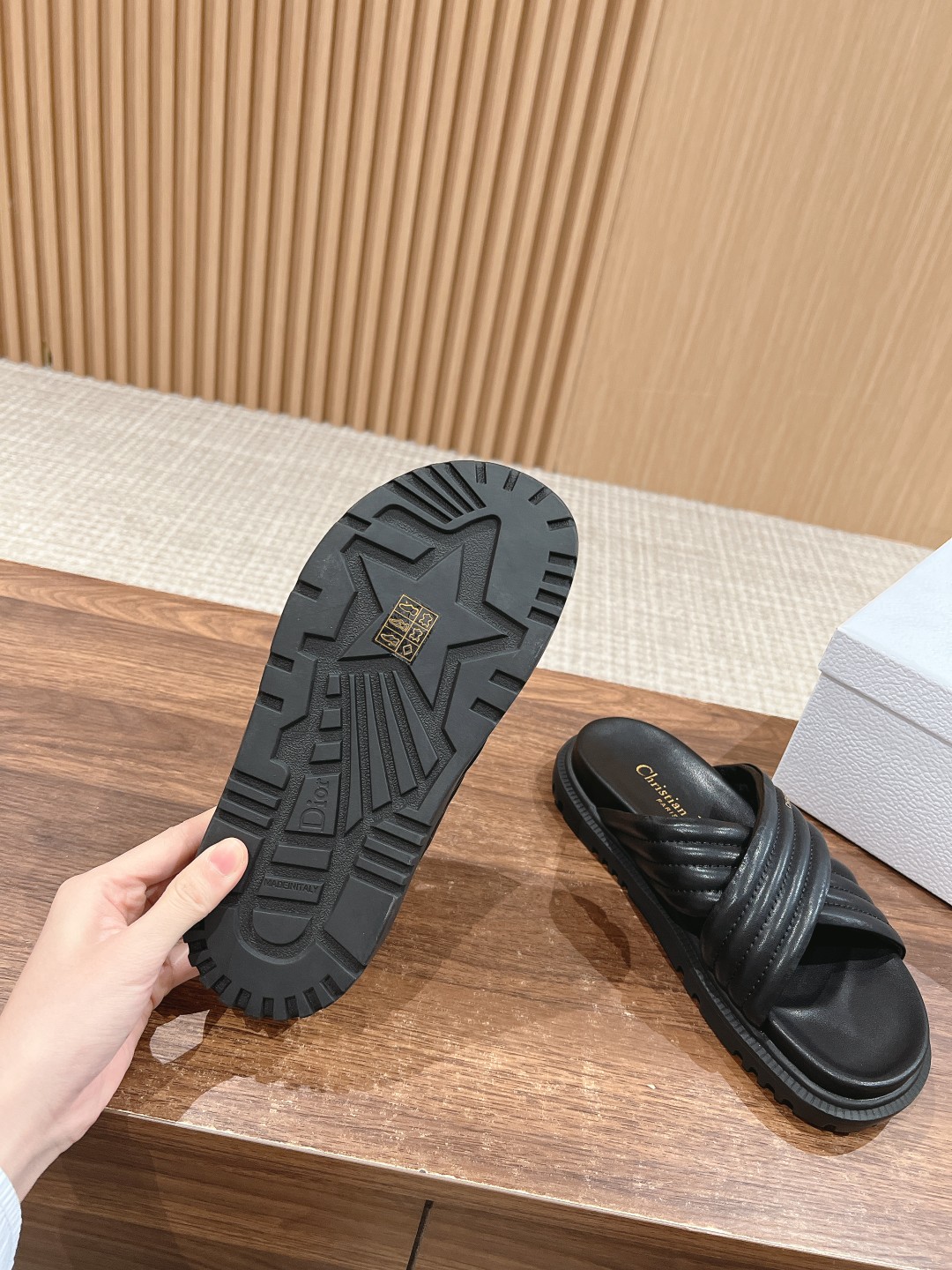 ディオール キッズ シューズＮ級品 滑り止め シンプル サンダル スリッパ ファッション 厚底 ブラック_8