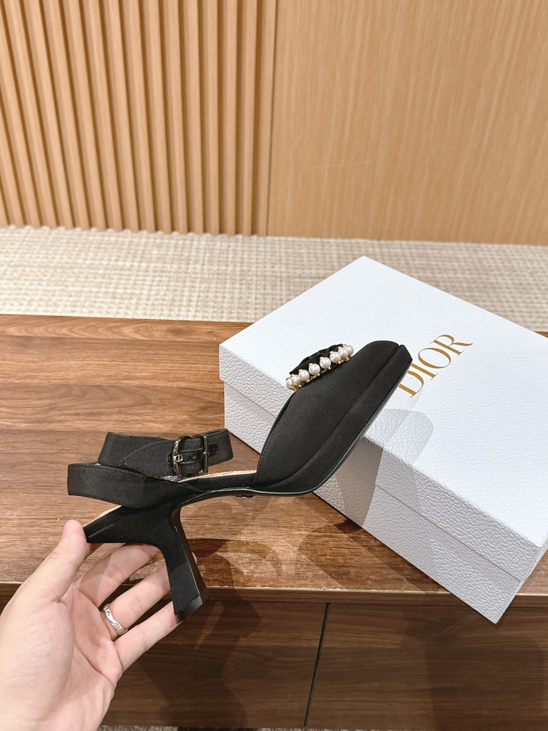 ディオール ランナー スニーカーＮ級品 シンプル シューズ パンプス レディース 人気 歩きやすい ファッション ハイヒール ブラック_5