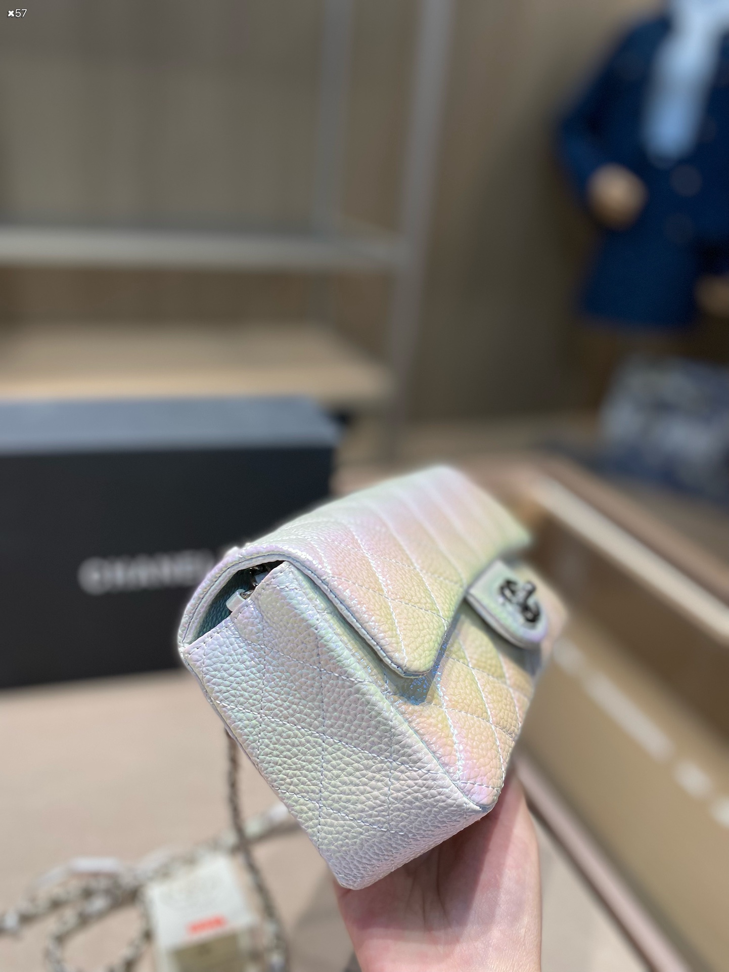 超レア激得 シャネル激安スーパーコピー 牛革 肩掛けバッグ チェーンバッグ レザー レディース ホワイト_2