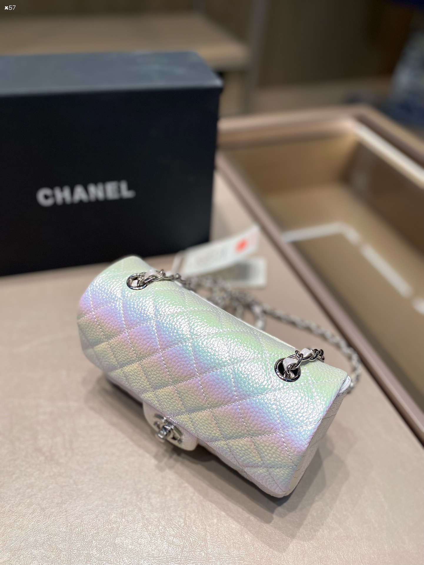 超レア激得 シャネル激安スーパーコピー 牛革 肩掛けバッグ チェーンバッグ レザー レディース ホワイト_3