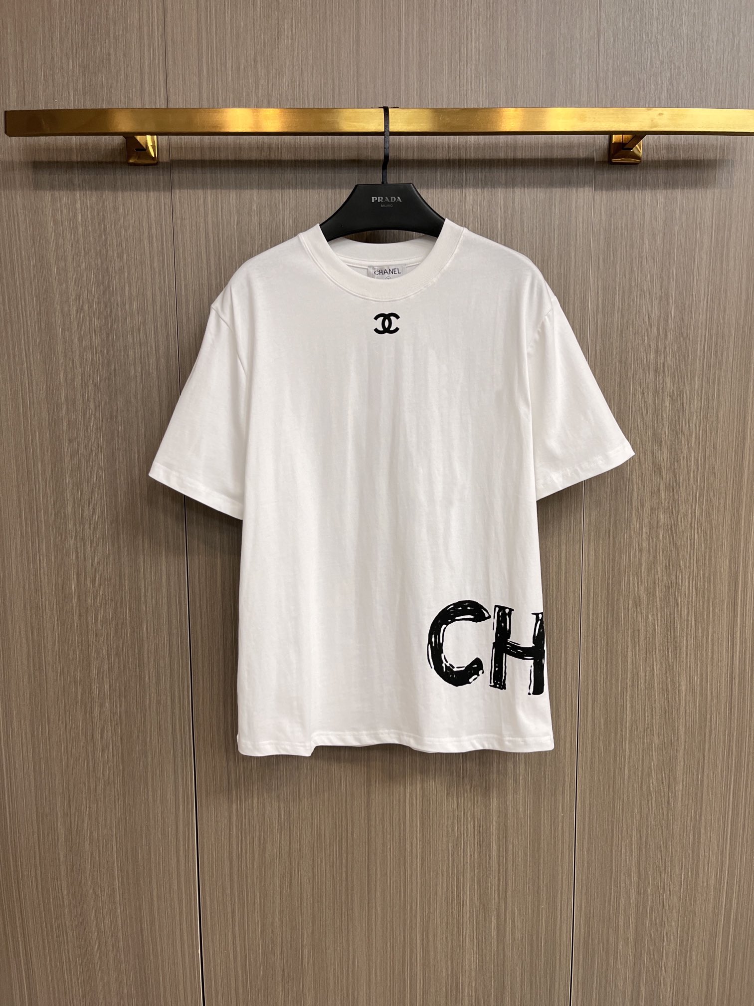 レディース シャネル t シャツスーパーコピー 純綿 トップス シンプル ロゴプリント 半袖 夏服 人気新作 ホワイト_1