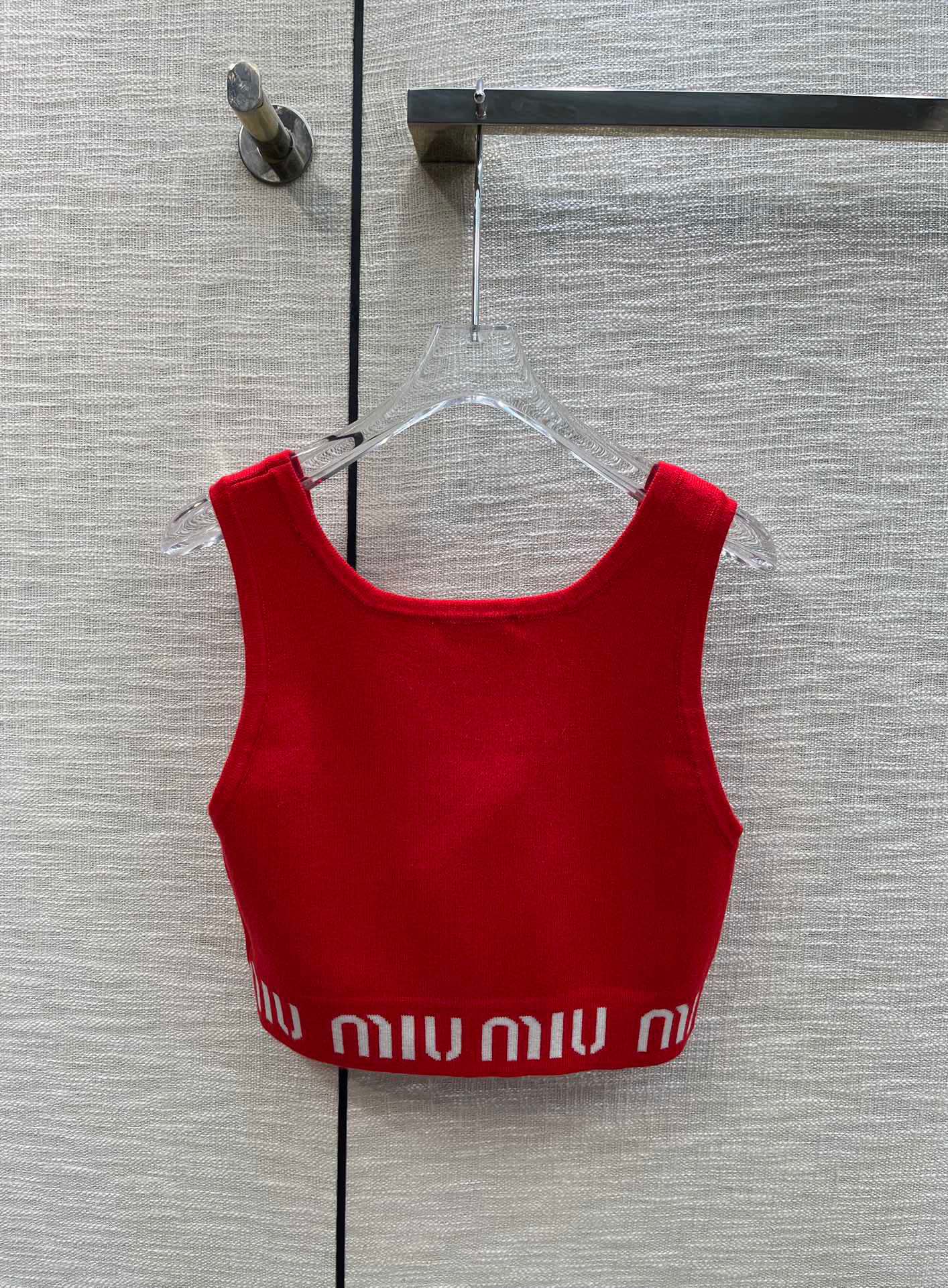 miumiu 有名スーパーコピー 純綿 トップス Tシャツ チョッキ ジレー ショット 運動服 セクシー レッド_8