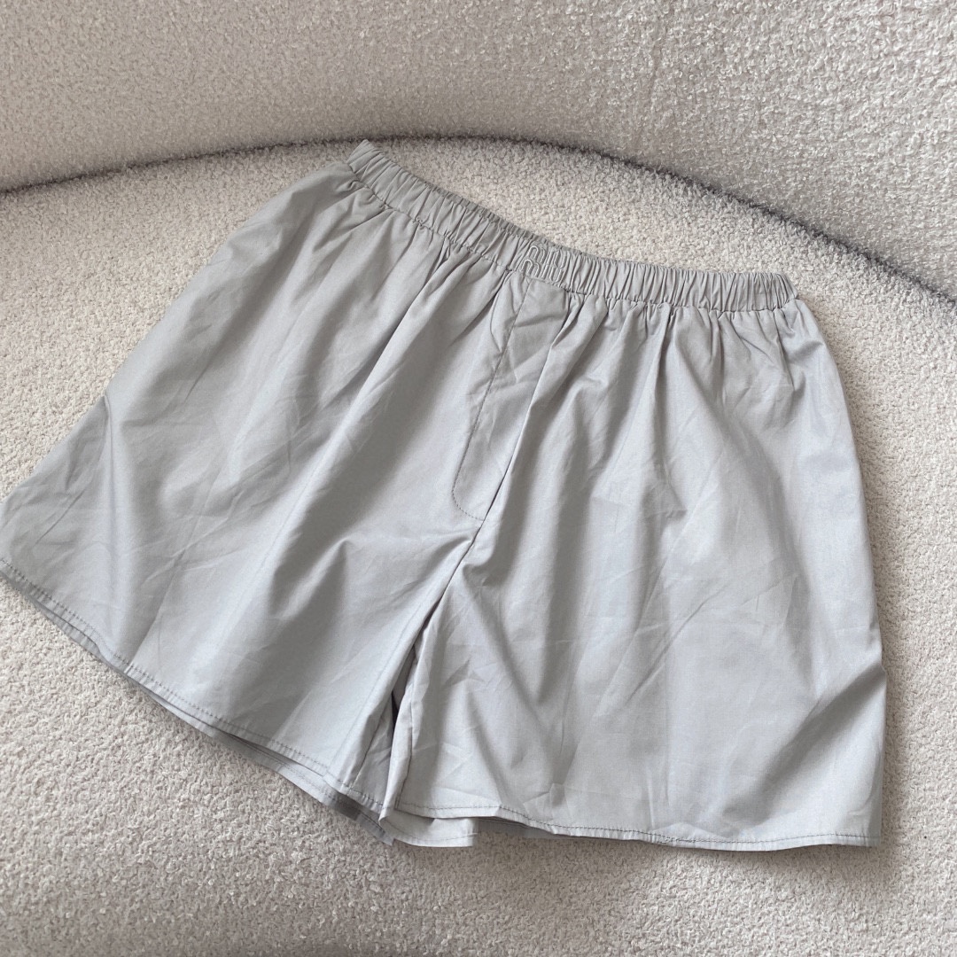 miumiu トップス 中古コピー 運動セット ショットパンツ 長袖シャツ シンプル ファッション 流行品 空色ブルー_7