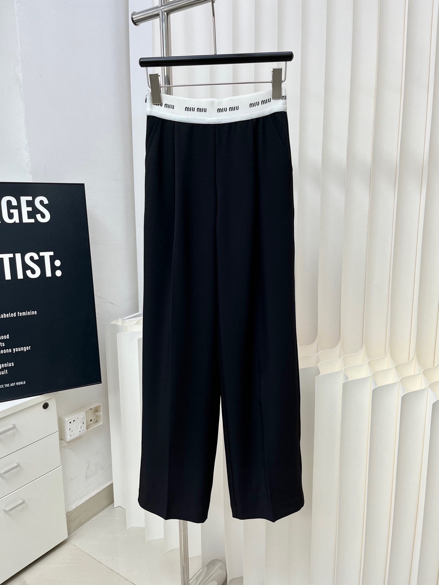 ミュウミュウ 洋服Ｎ級品 運動セット チョッキ ジレー 長袖 アウター 筒形パンツ 3点セット ホワイト_7