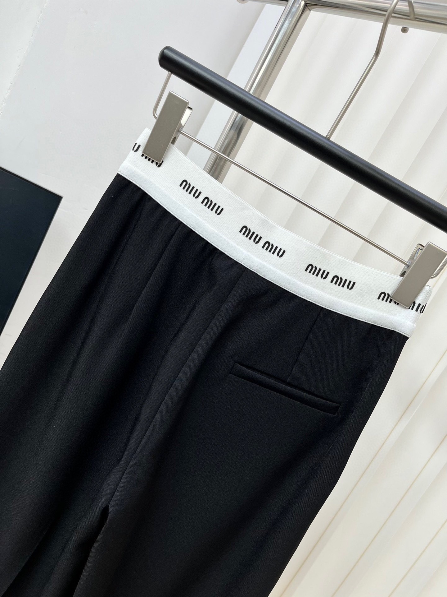 ミュウミュウ 洋服Ｎ級品 運動セット チョッキ ジレー 長袖 アウター 筒形パンツ 3点セット ホワイト_10