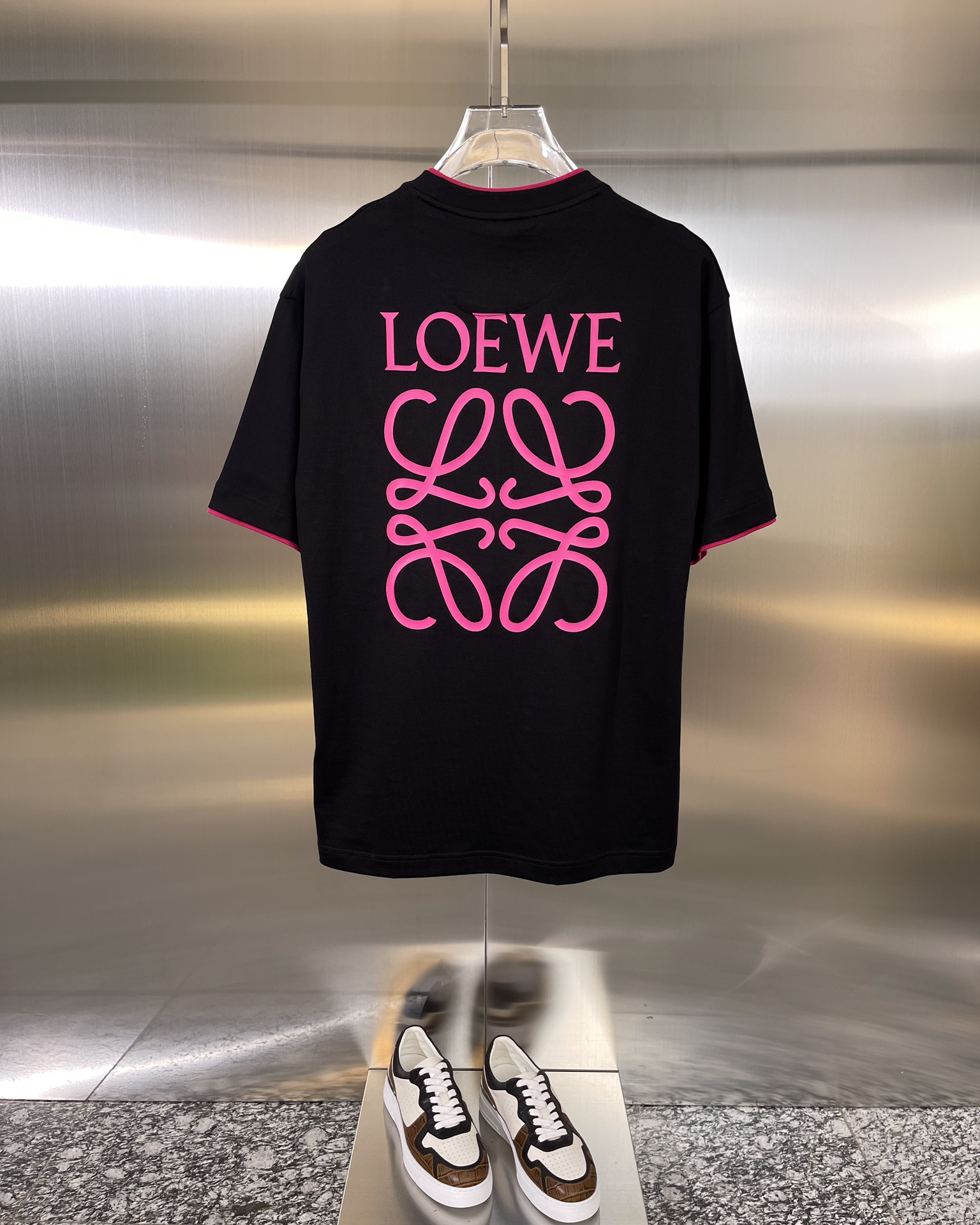 個性的 24年夏新款 ロエベ tシャツサイズ感コピー 人気新品 純綿 トップス 半袖 シンプル 柔らかい ブラック_3