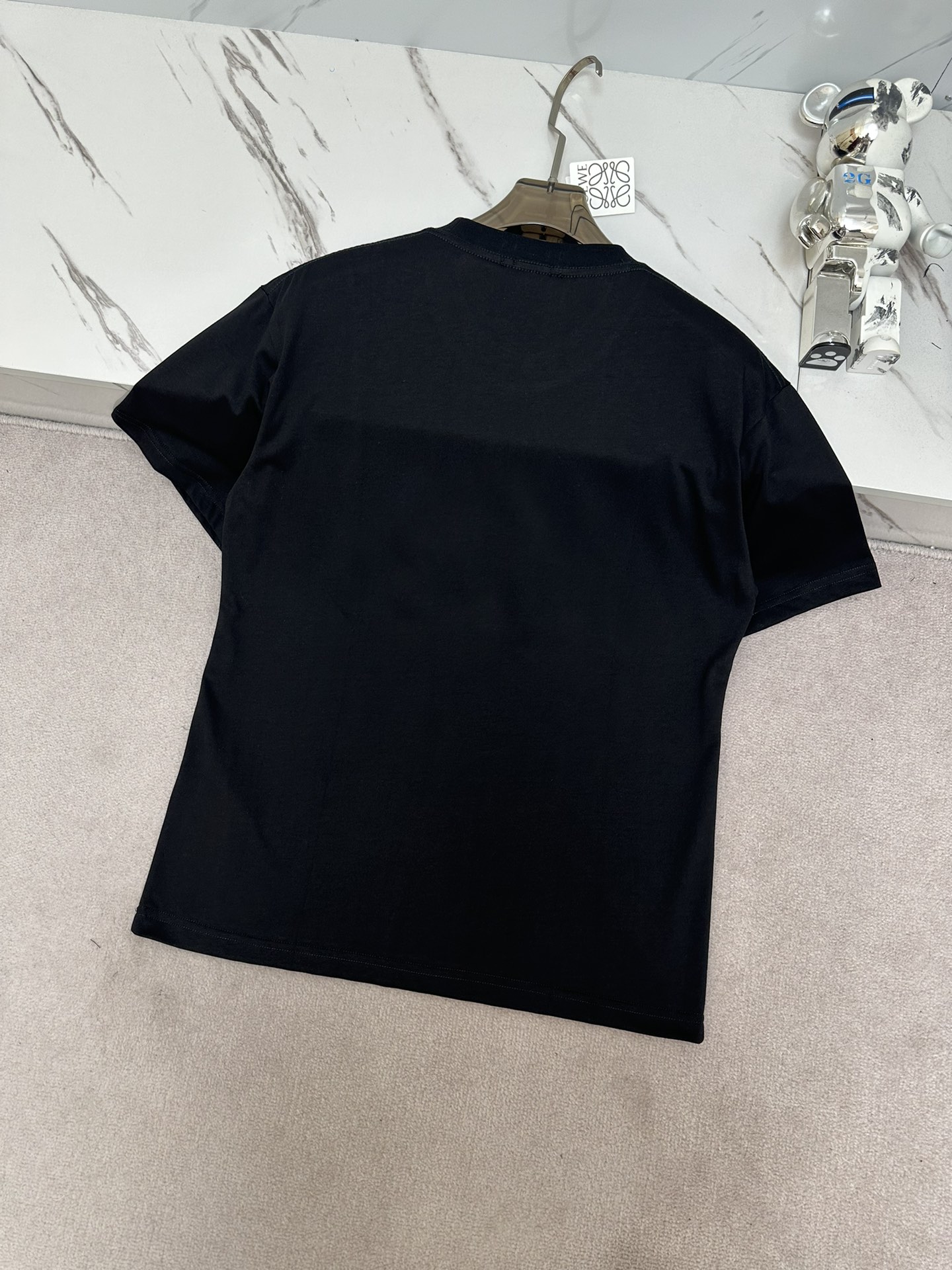 大人気個性がある雰囲気 ロエベ クロップドtシャツコピー 純綿 トップス 半袖 柔らかい ロゴプリント 大販売 ブラック_8