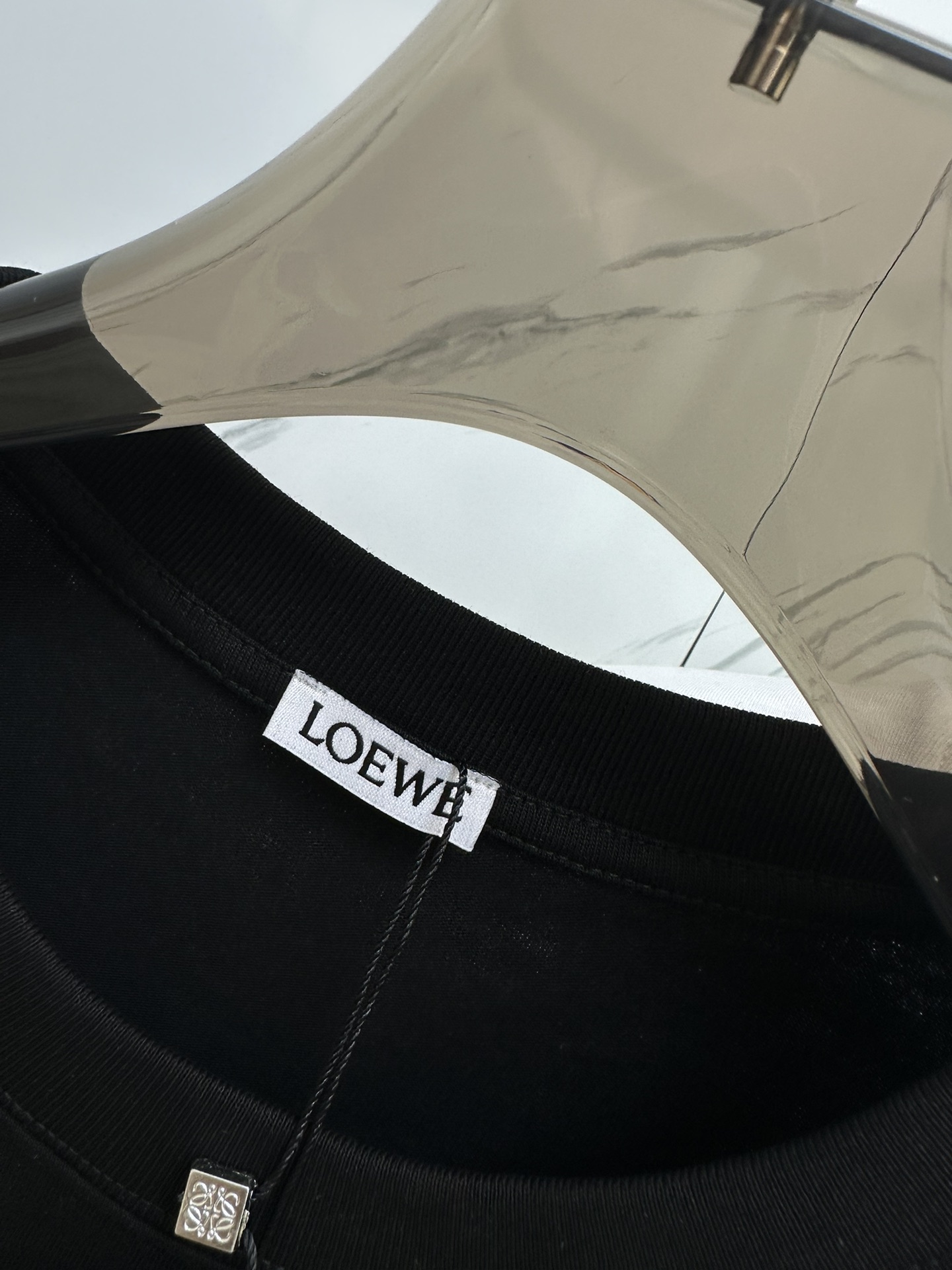 爽やかな ロエベ tシャツ 千と千尋Ｎ級品 純綿 トップス ロゴプリント 半袖 柔らかい シンプル Tシャツ ブラック_3