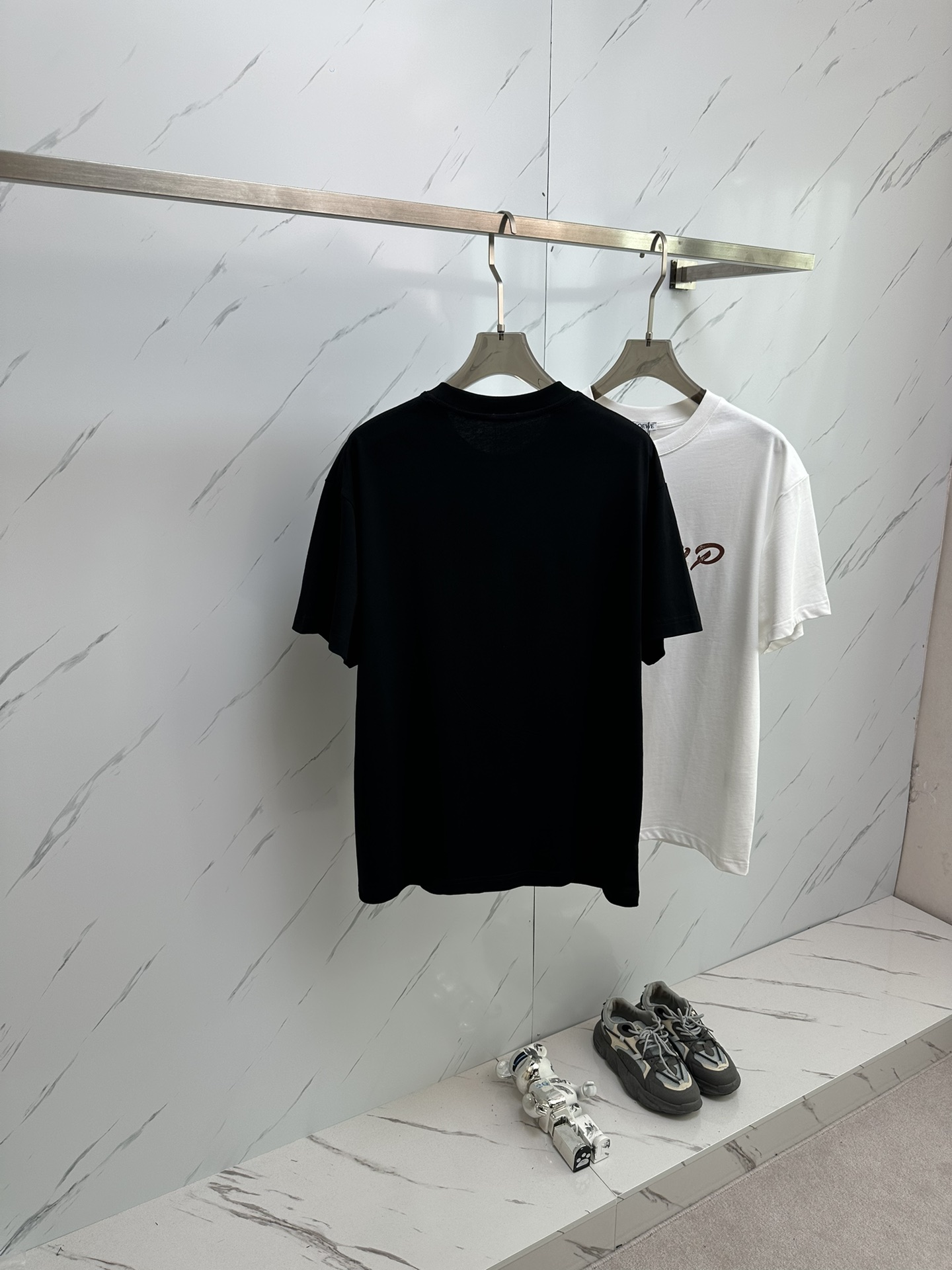 爽やかな ロエベ tシャツ 千と千尋Ｎ級品 純綿 トップス ロゴプリント 半袖 柔らかい シンプル Tシャツ ブラック_8