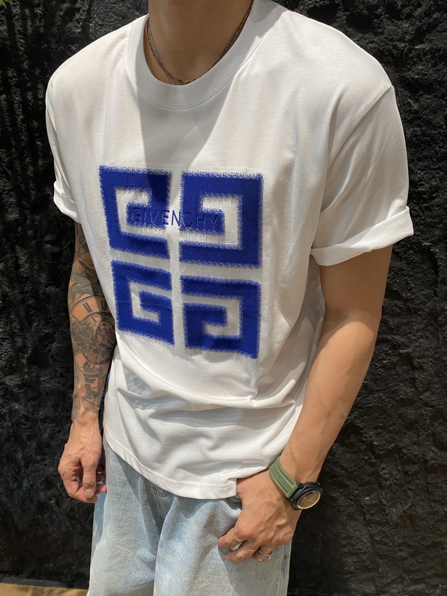 新作到着!! ジバンシィ服コピー Tシャツ 短袖 トップス 純綿 男女兼用 プリント ホワイト_1