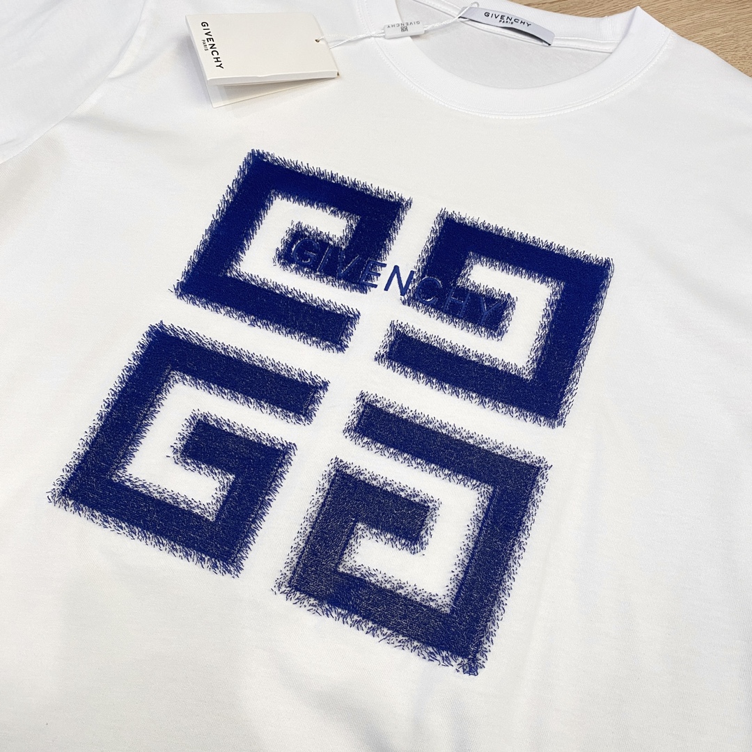 新作到着!! ジバンシィ服コピー Tシャツ 短袖 トップス 純綿 男女兼用 プリント ホワイト_4