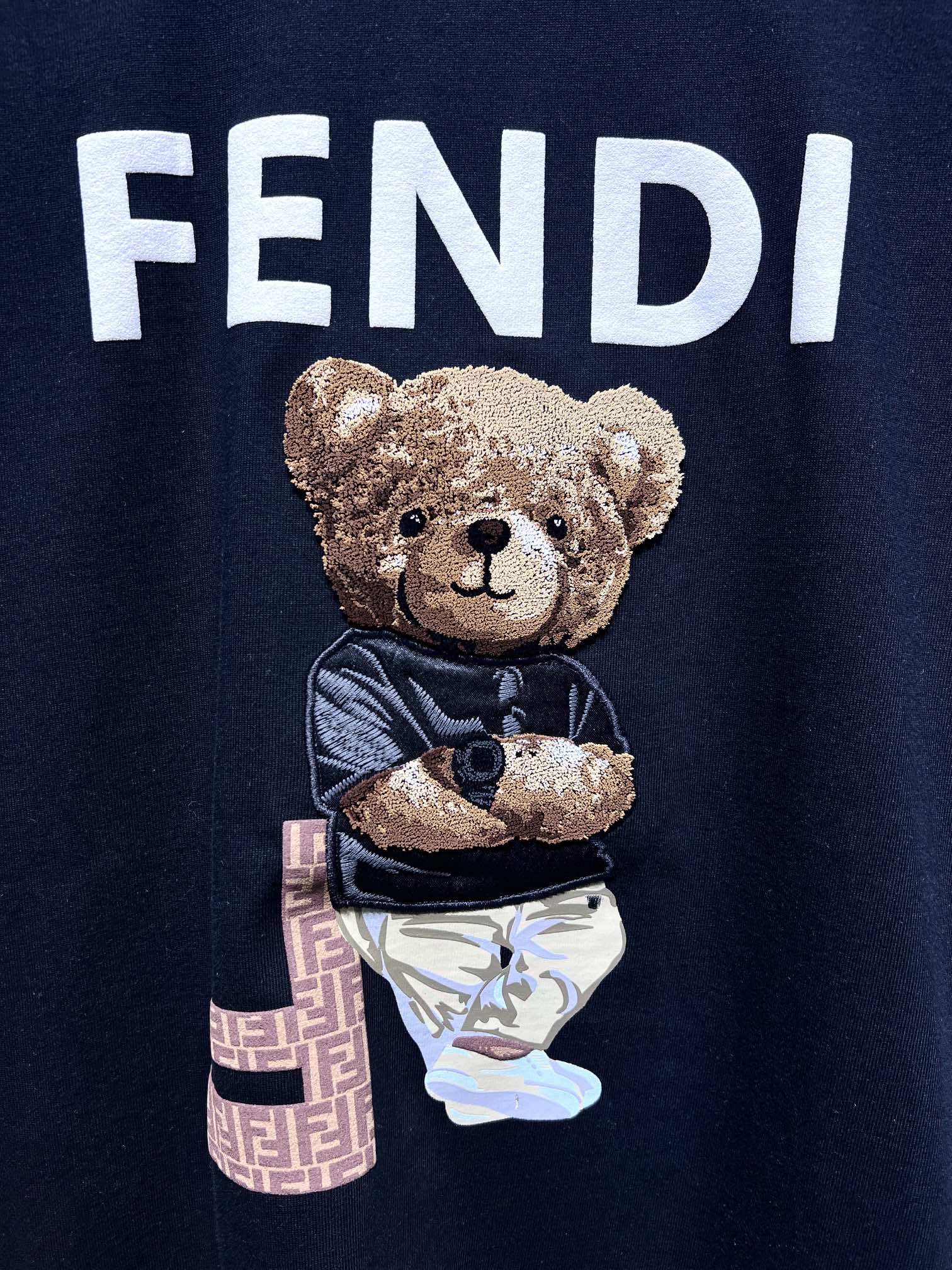 人気定番 fendi t シャツ キッズ激安通販 トップス 半袖 純綿 熊プリント 柔らかい ゆったり ブラック_3