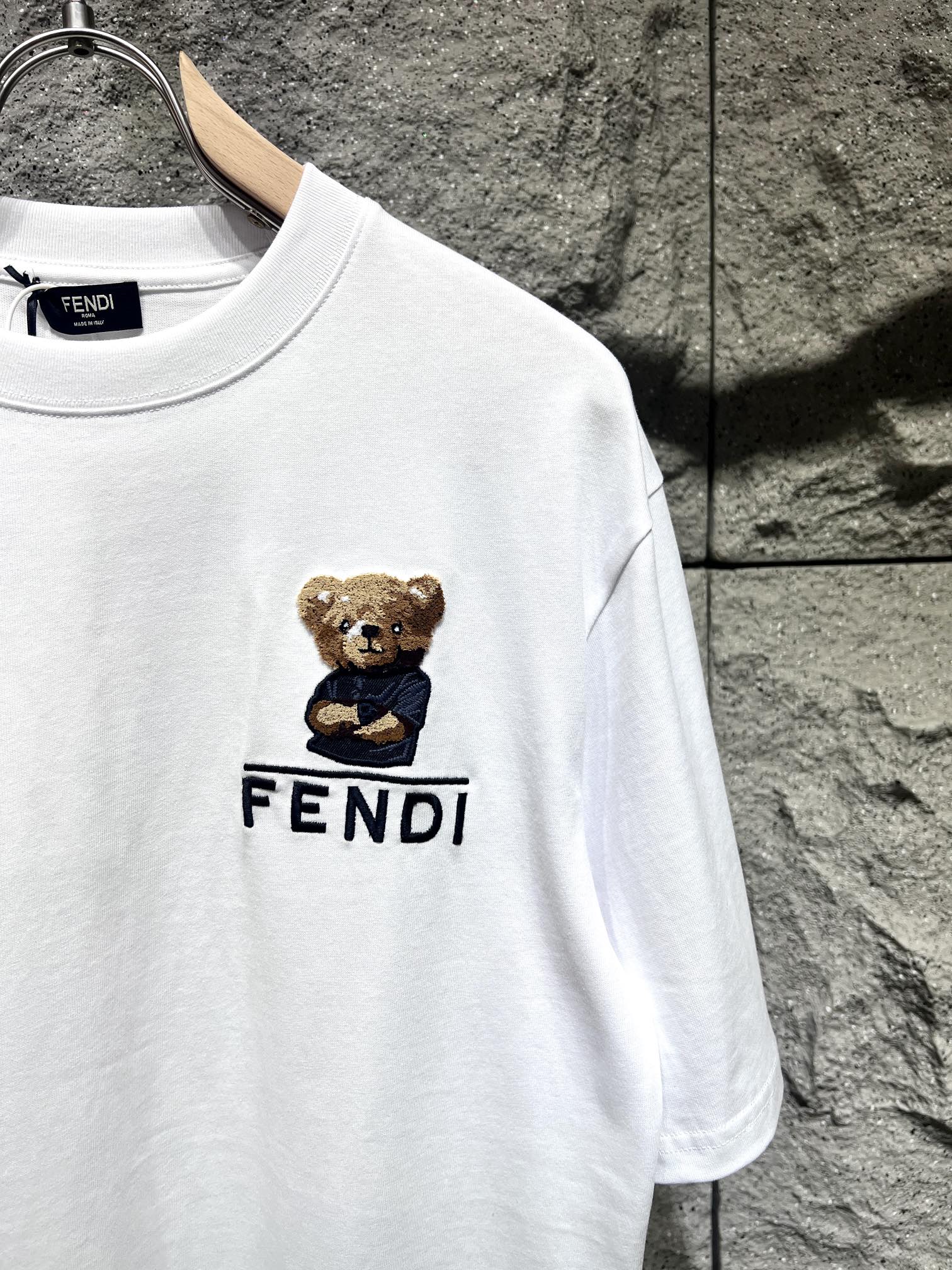 fendi t シャツ モンスターコピー トップス  純綿 熊プリント 柔らかい ゆったり 純綿 シンプル 男女兼用 ホワイト_3