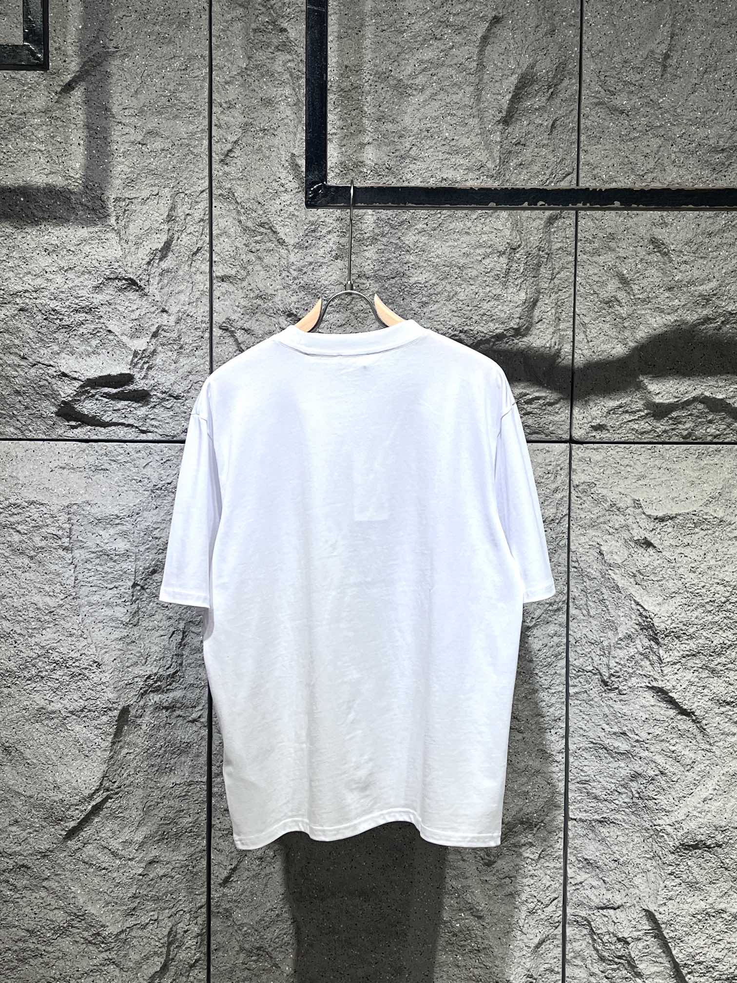 fendi t シャツ モンスターコピー トップス  純綿 熊プリント 柔らかい ゆったり 純綿 シンプル 男女兼用 ホワイト_9