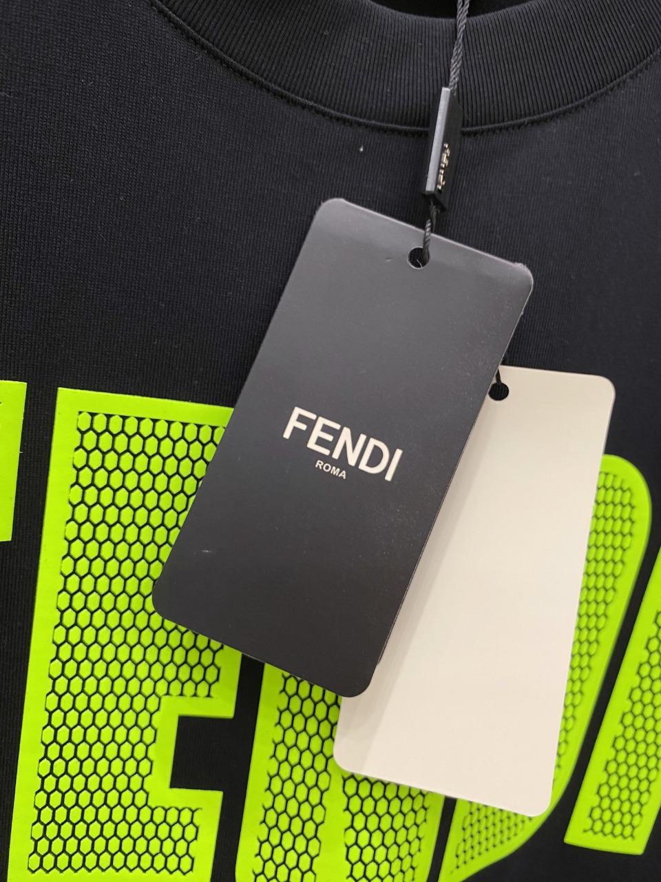 数量限定 fendi レディース t シャツ偽物 トップス 純綿 柔らかい グリーンロゴ プリント 短袖 ブラック_10