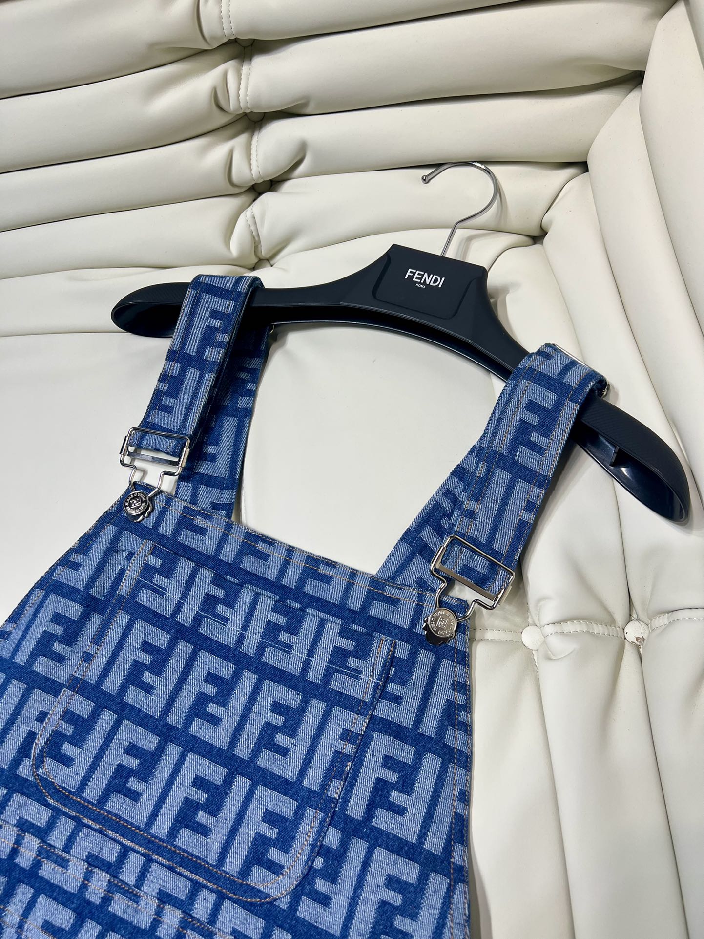 fendi fila ワンピーススーパーコピー スカート キャミソール デニム素材 少女感 ファッション ブルー_3