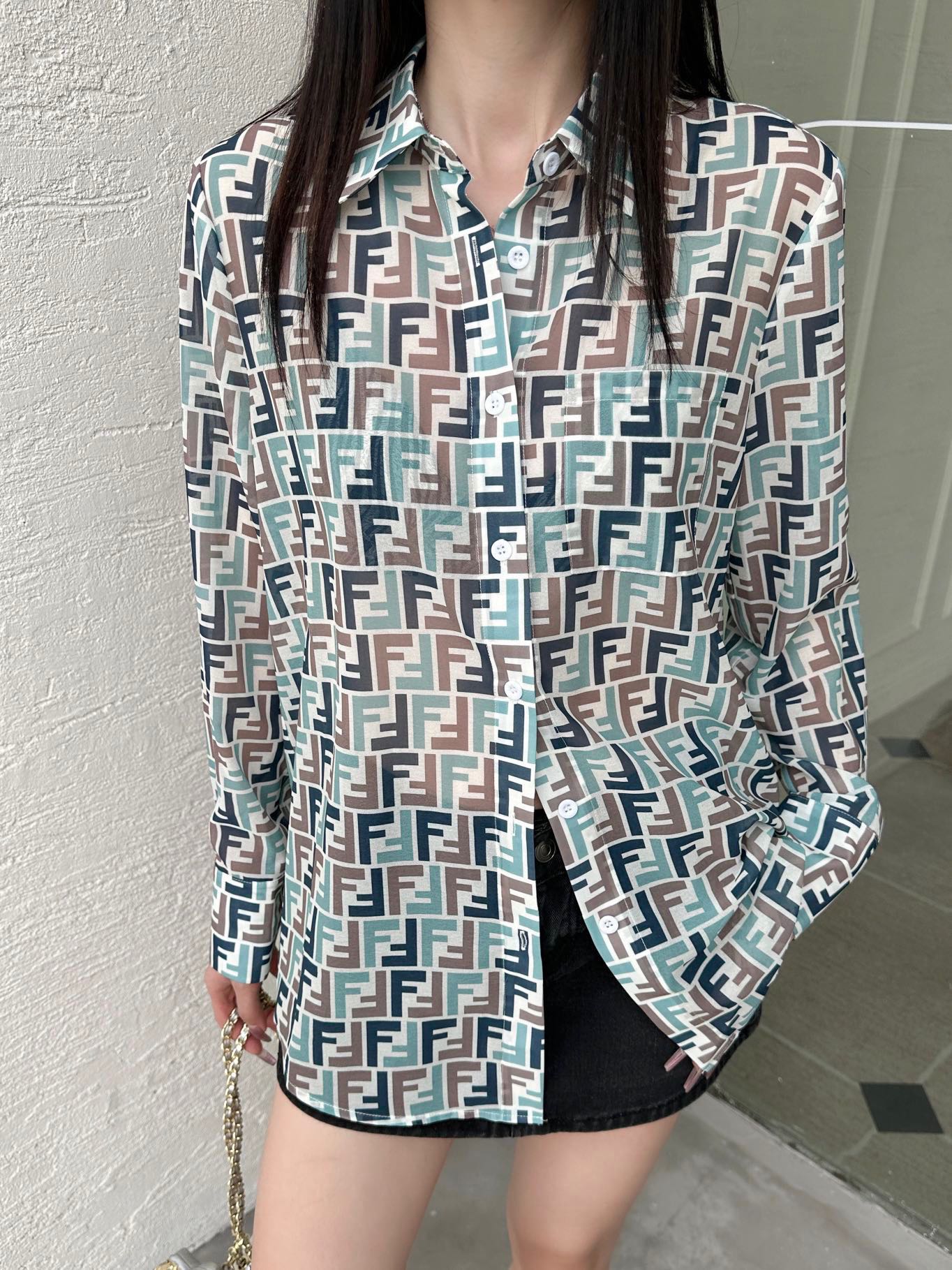 お値打ち価格 フェンディ シャツコピー 日焼け止め服 トップス 長袖シャツ 花柄 プリント シルク グレイ_5