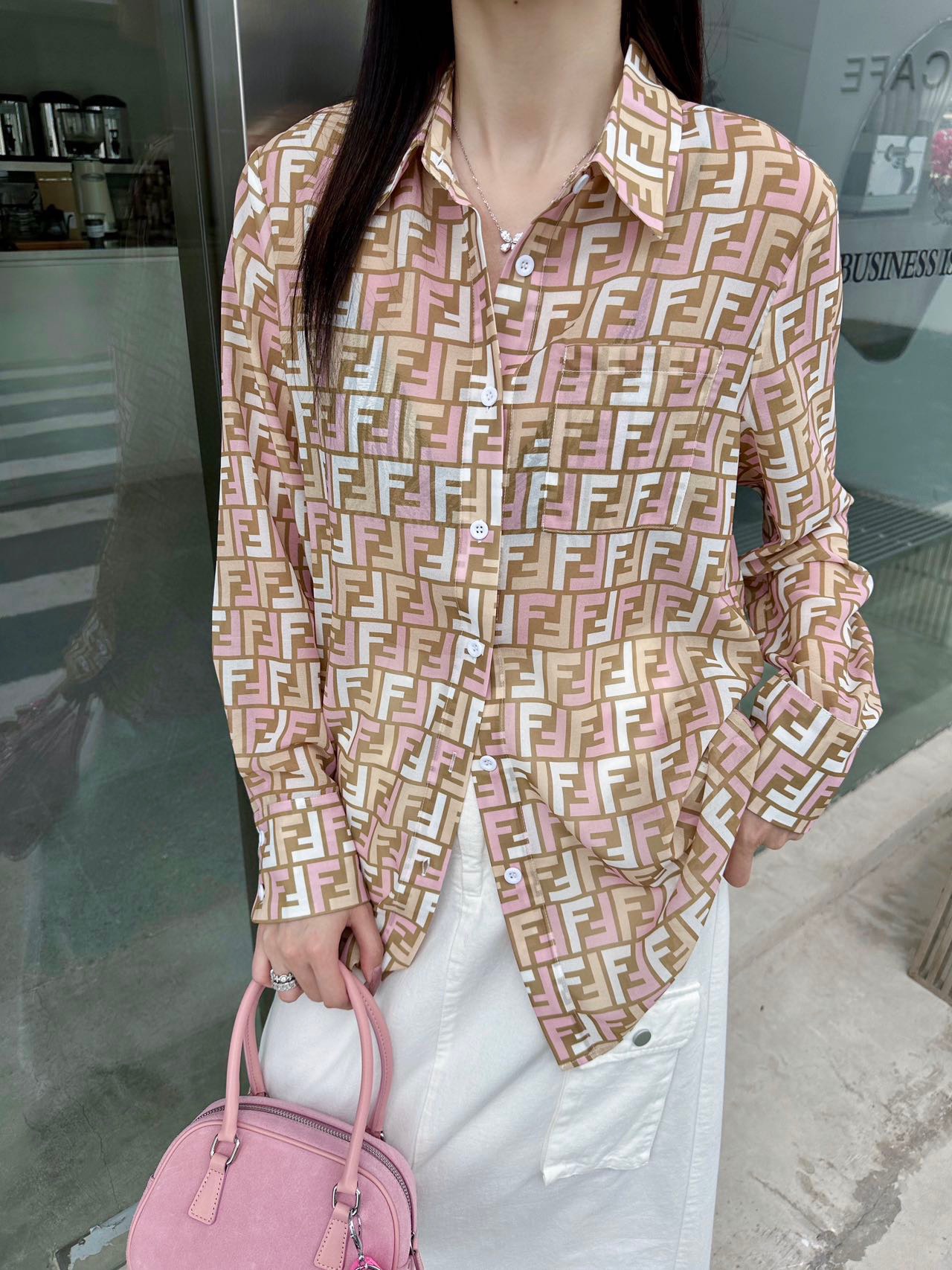 お値打ち価格 fendi シャツスーパーコピー 日焼け止め服 トップス 長袖シャツ 花柄 プリント シルク ブラウン_4