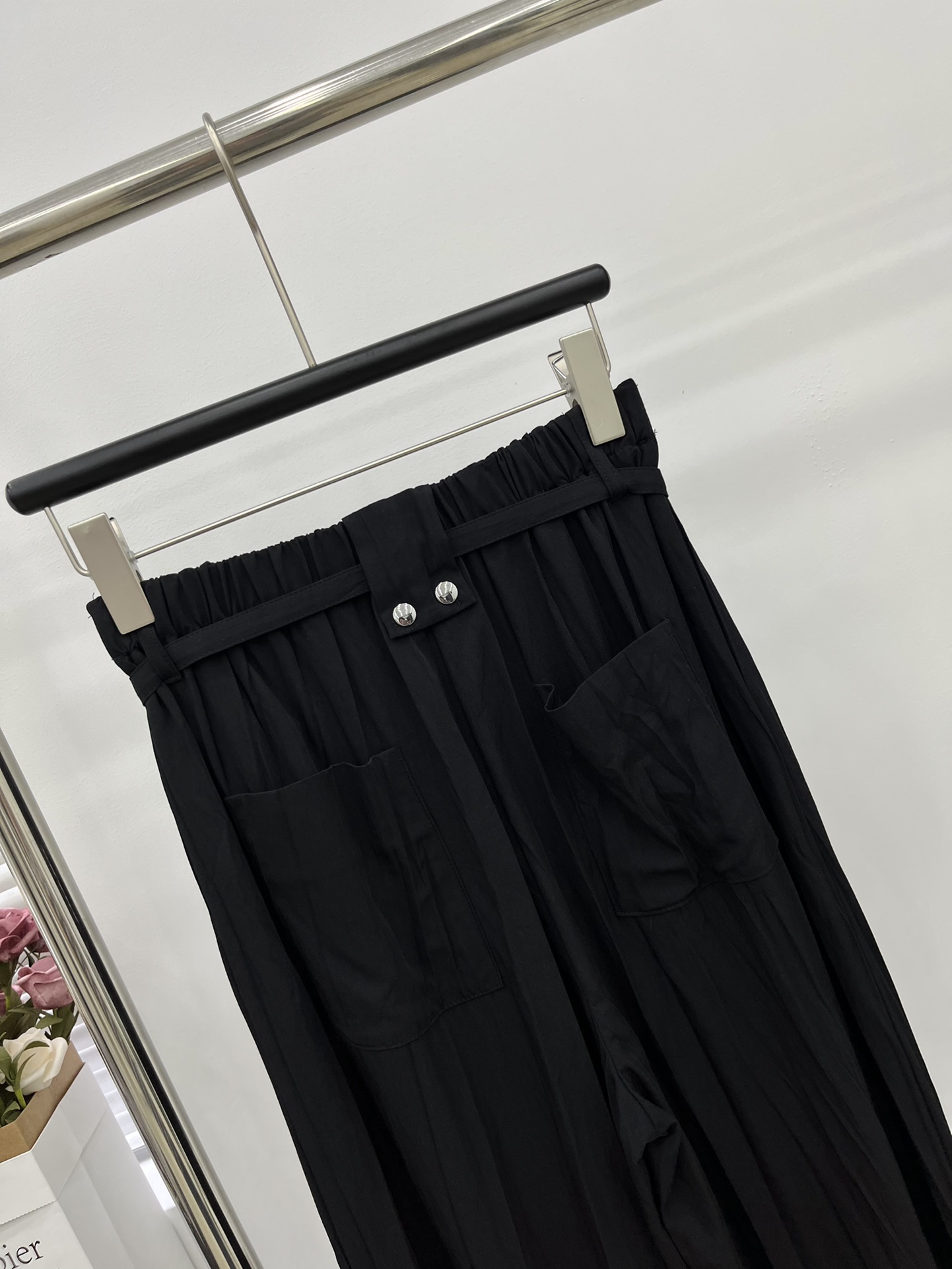 プラダ ズボンＮ級品 手触りいい 心地よく 純綿 カジュアルパンツ 夏服 軽量 2色可選_5