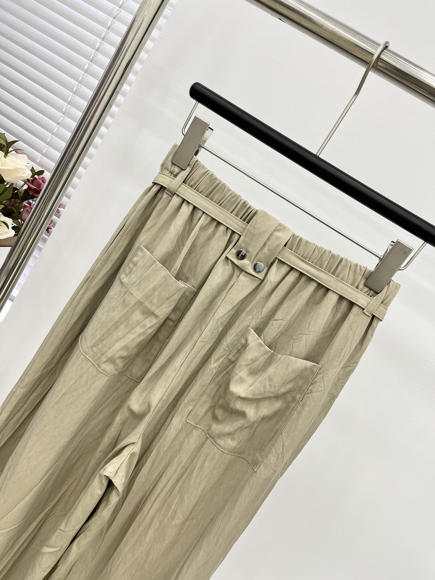 プラダ ズボンＮ級品 手触りいい 心地よく 純綿 カジュアルパンツ 夏服 軽量 2色可選_12