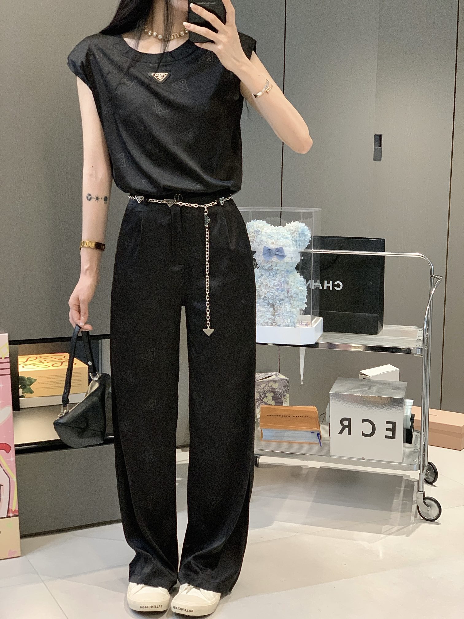 prada 上 着コピー キャミソール カジュアルパンツ ベルト付き 夏服 シンプル レディースセット ブラック_6