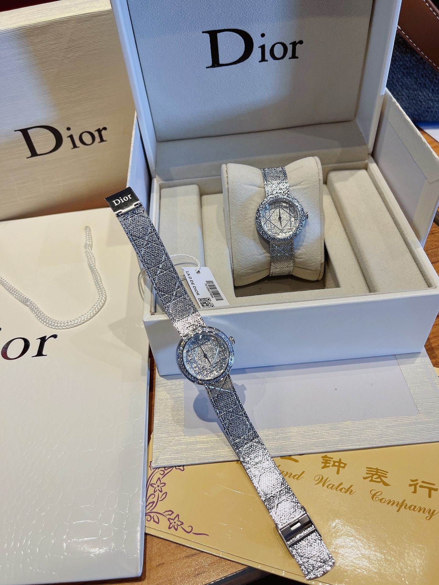 芸能人愛用 高級感あるディオール時計コピー_6