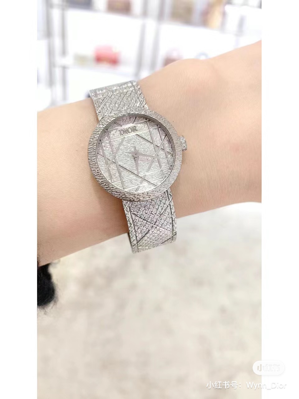 秋冬超人気新作ディオール時計スーパーコピー 優美な曲線デザイン ダイヤモンド_2