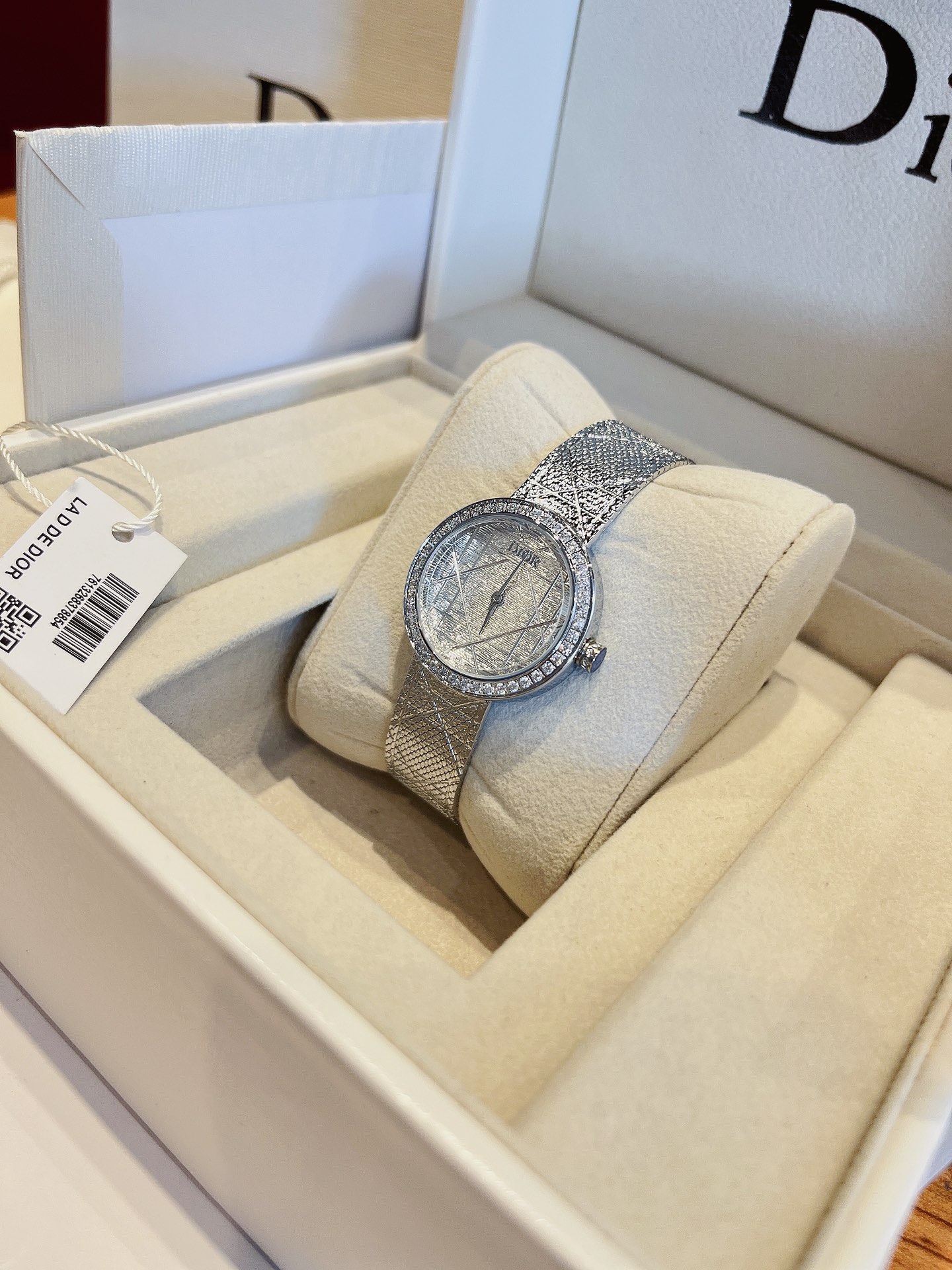 数量限定得価ディオールウォッチスーパーコピー  La D de Dior Satineシリーズ_5